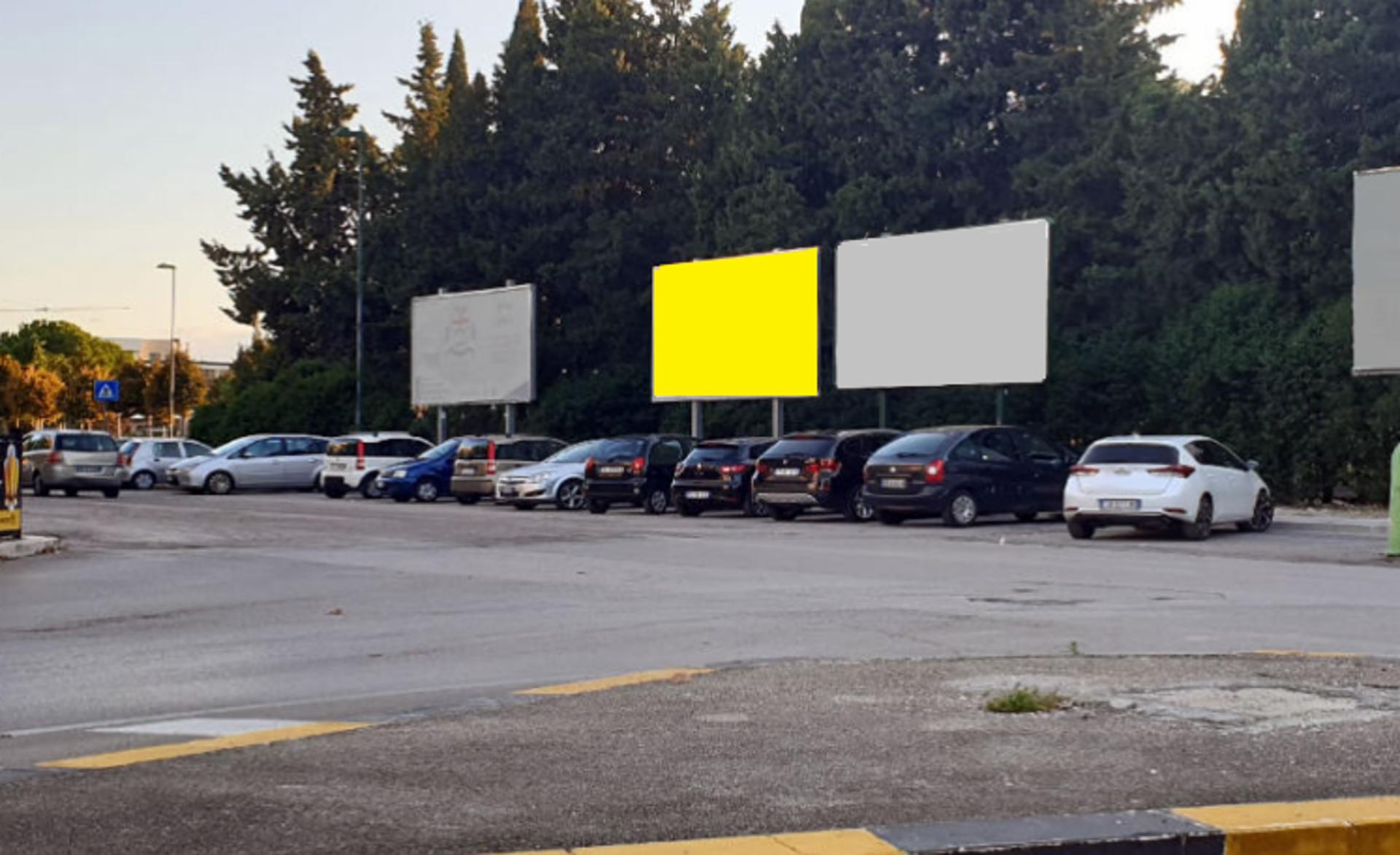 Impianto 6 X 3 a Foggia, in zona Chateau d'Ax