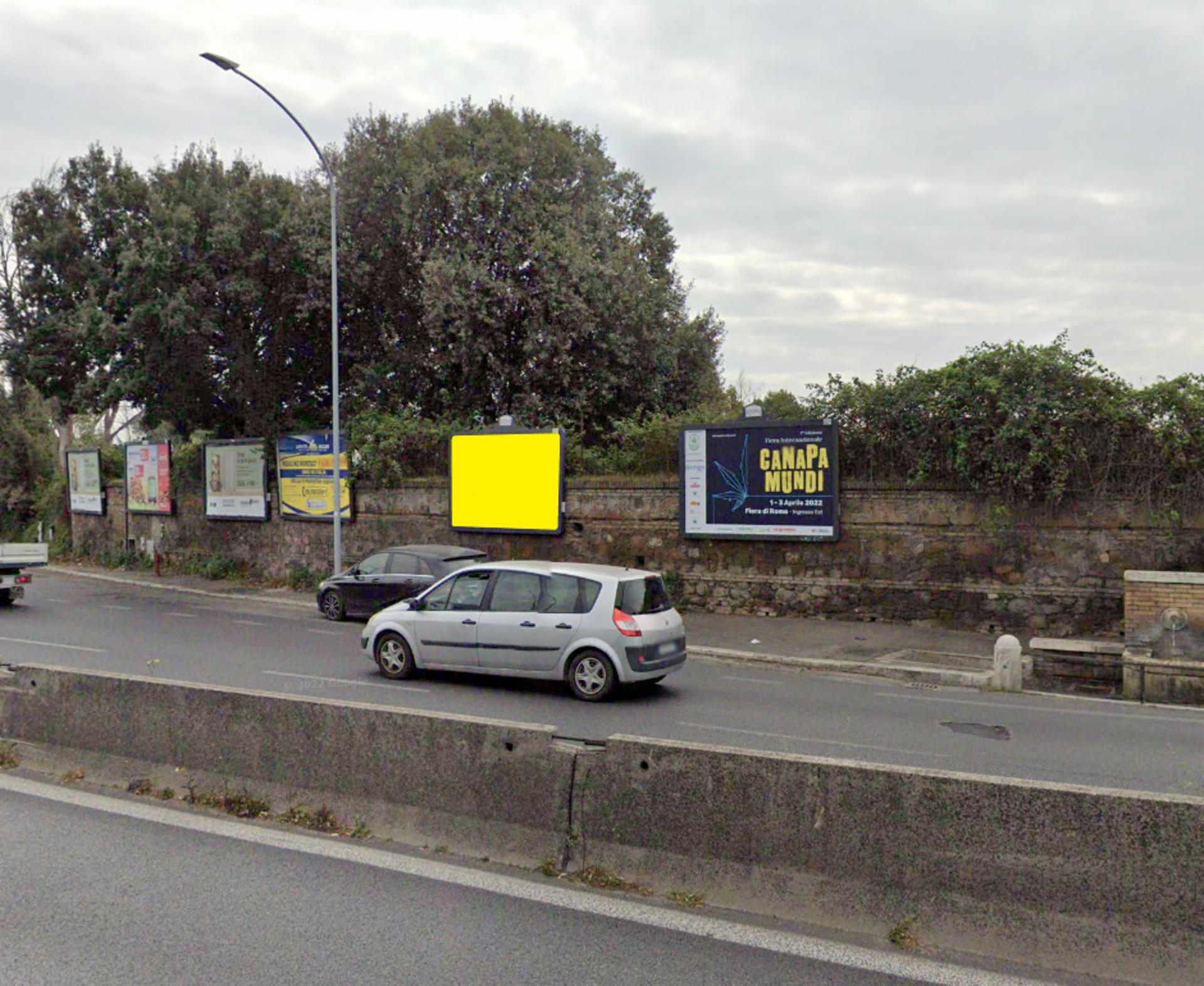 Impianto POSTER a Roma, in zona Burger King