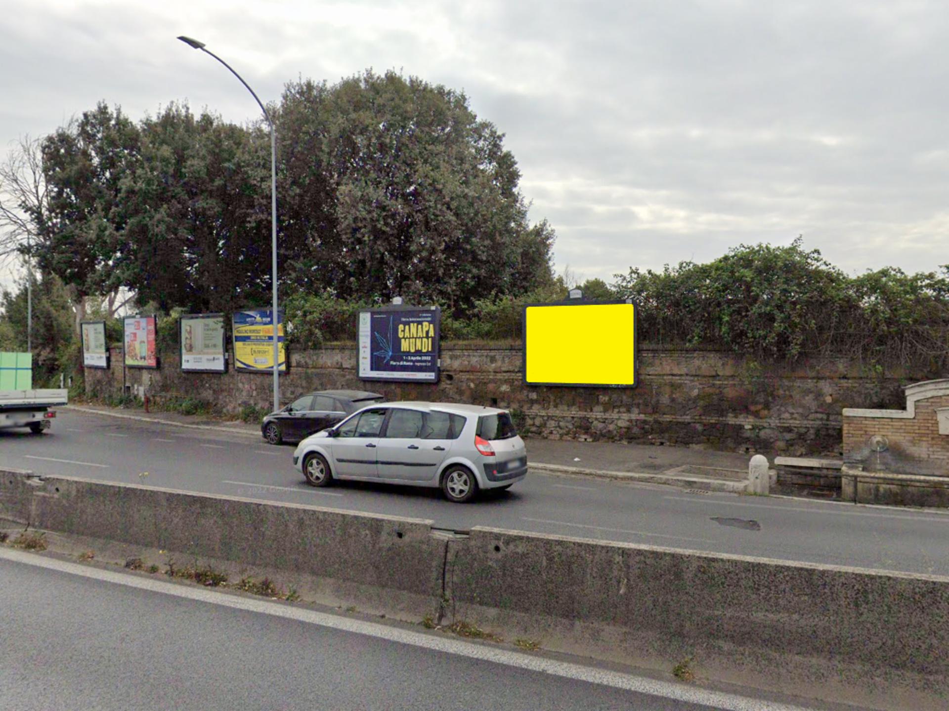 Impianto POSTER a Roma, in zona Burger King