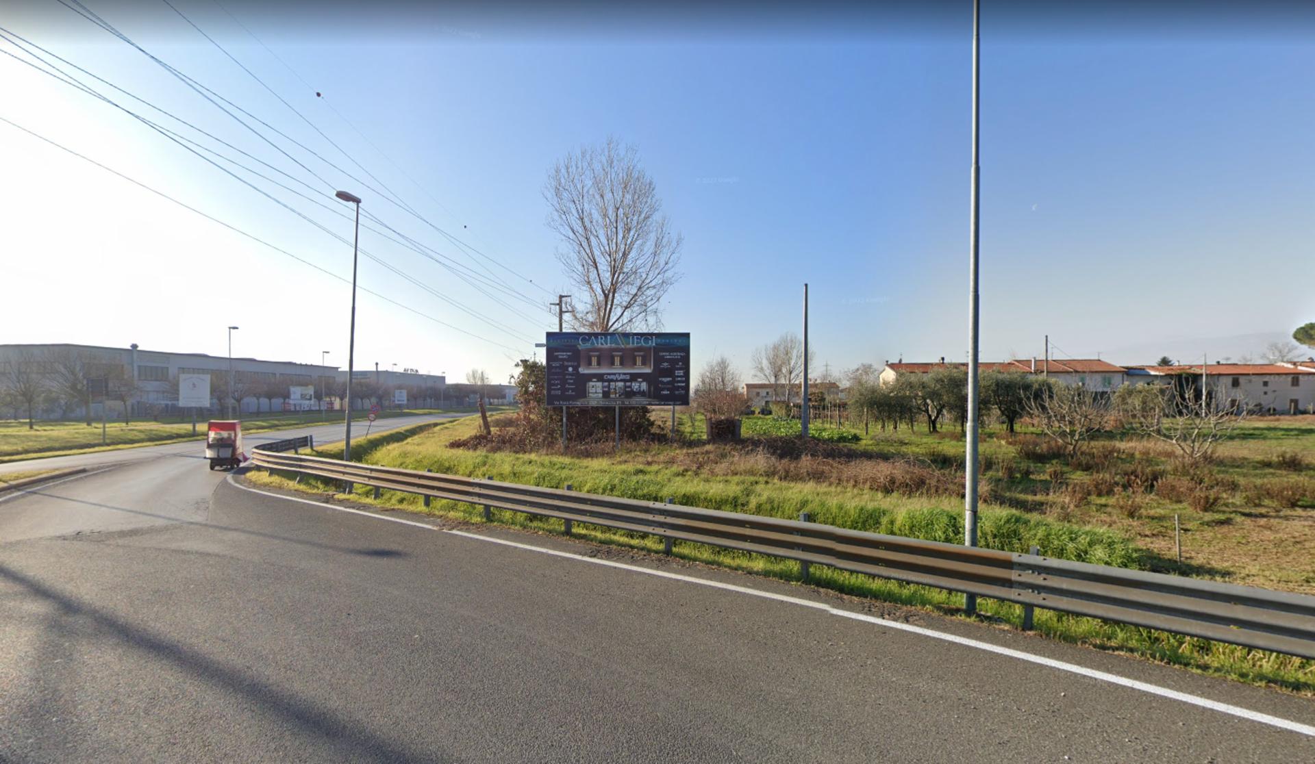 Impianto POSTER a Cascina, in zona Kuxo