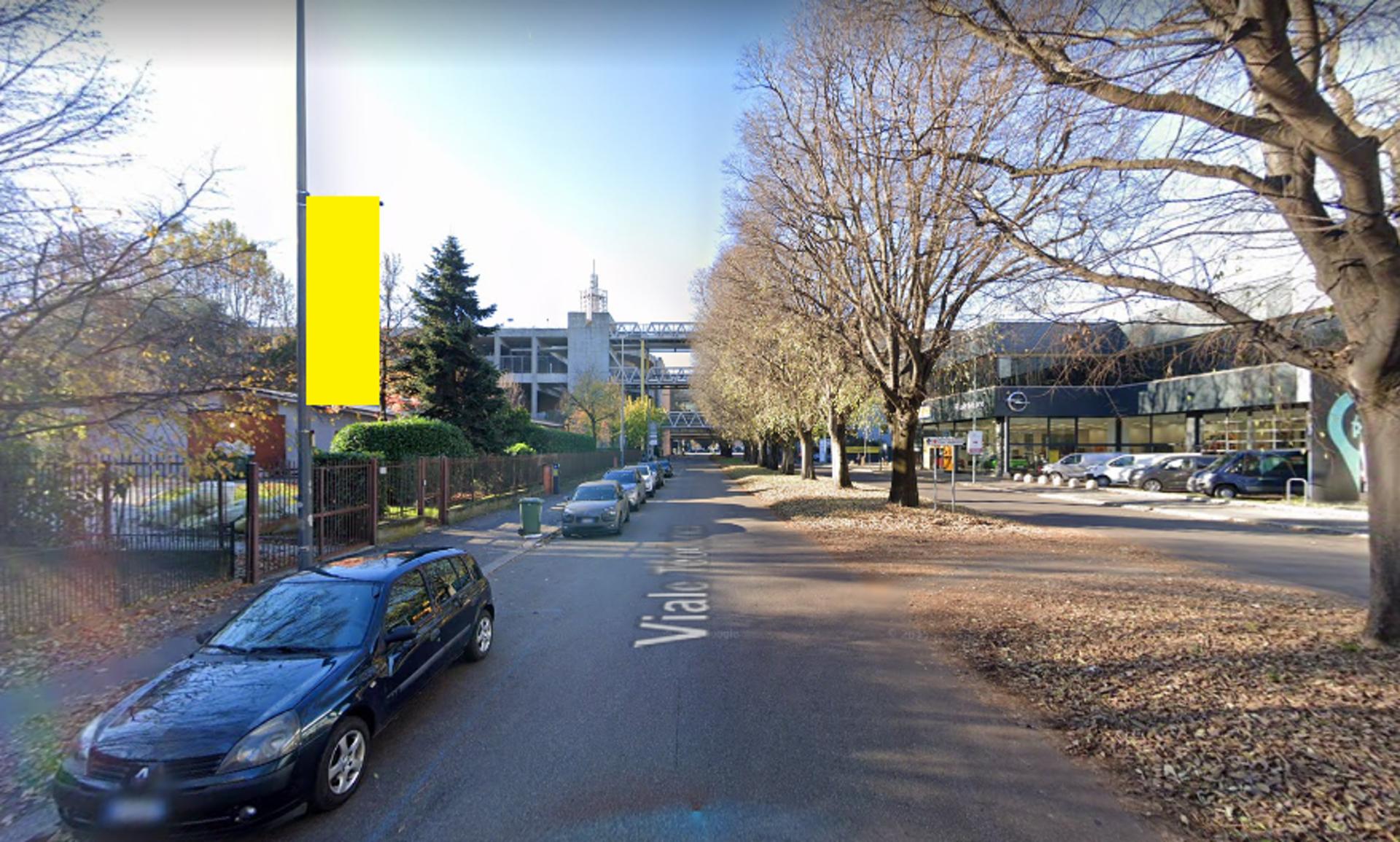Impianto VERTICAL BANNER a Milano, in zona Amabile