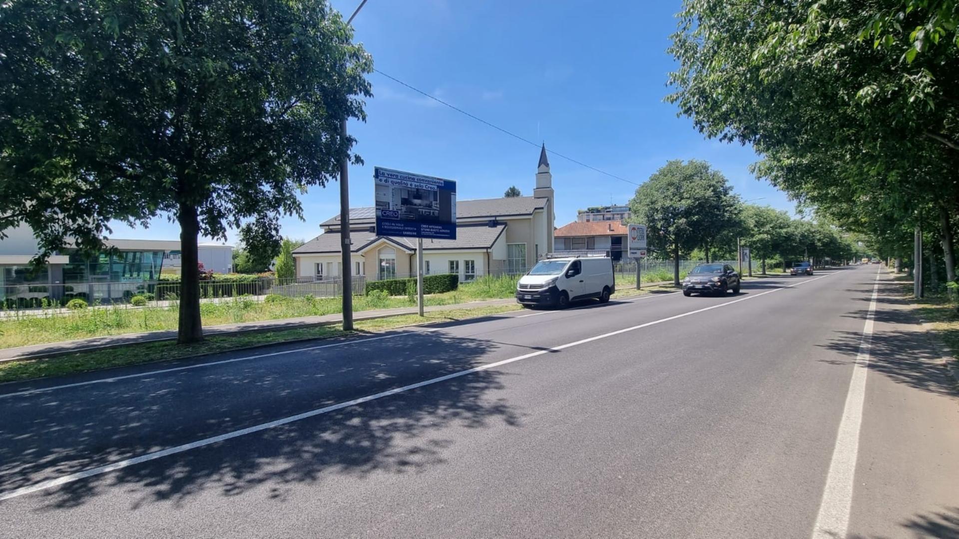 Impianto a SP. EX SS. 527 KM 33+040 SX  Viale Borri - 35 mt prima di Via del Passero  Busto Arsizio