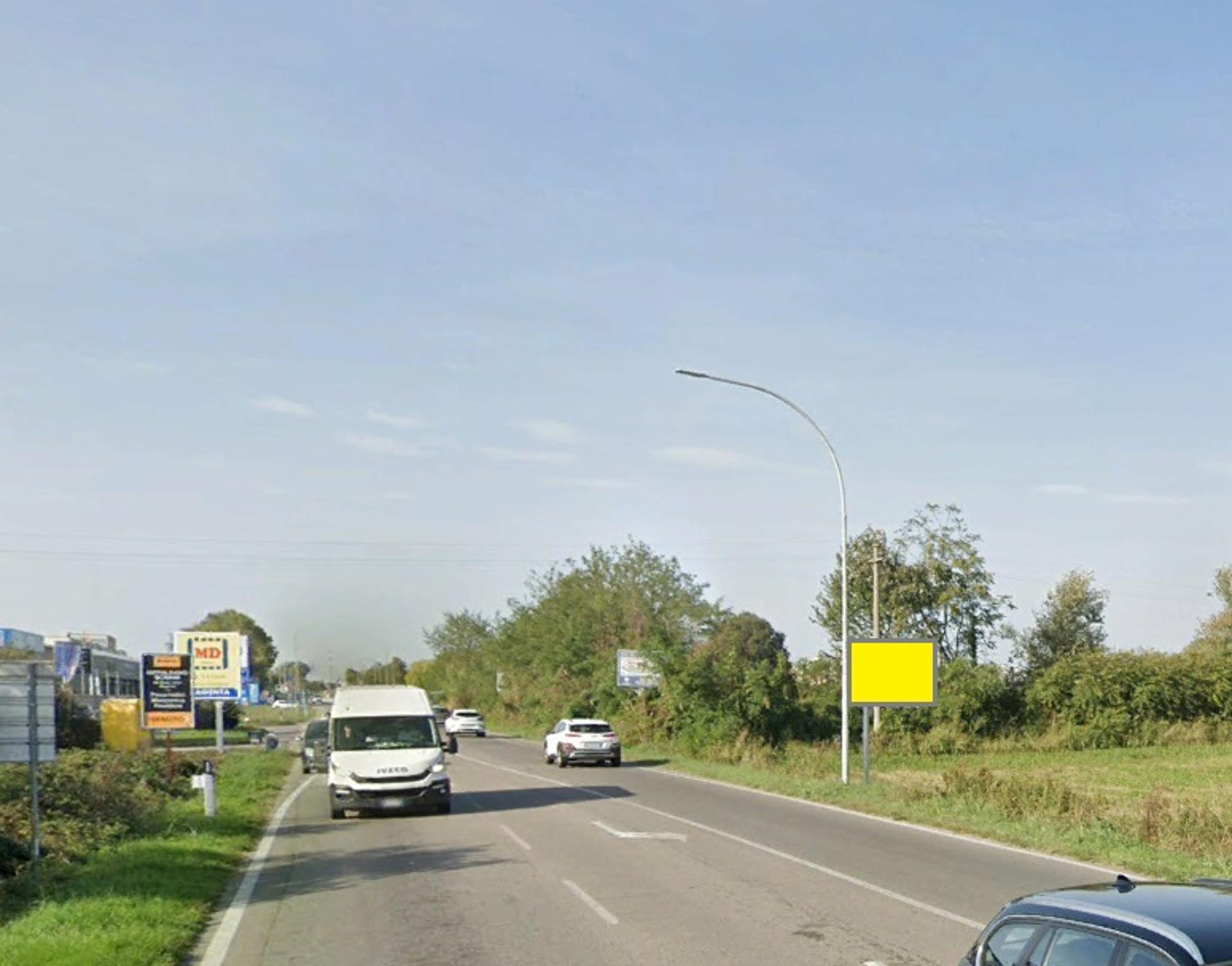 Impianto a SS 526 km 1+985 lato sx Corso Italia  Magenta