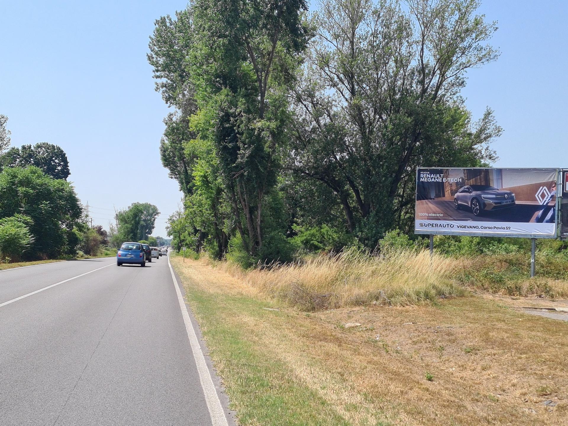 Impianto a S.S. 494 LOC. MIRABELLA DIR. VIGEVANO  Ozzero