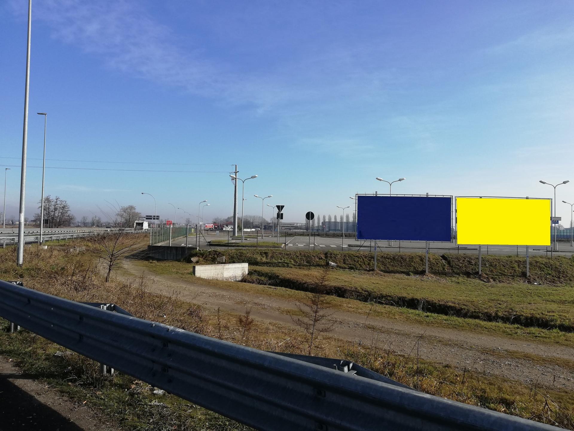 Impianto a SS 494 ROTATORIA ENTRATA PARK STAZIONE DIR.CORSICO IMPIANTO DX  Gaggiano