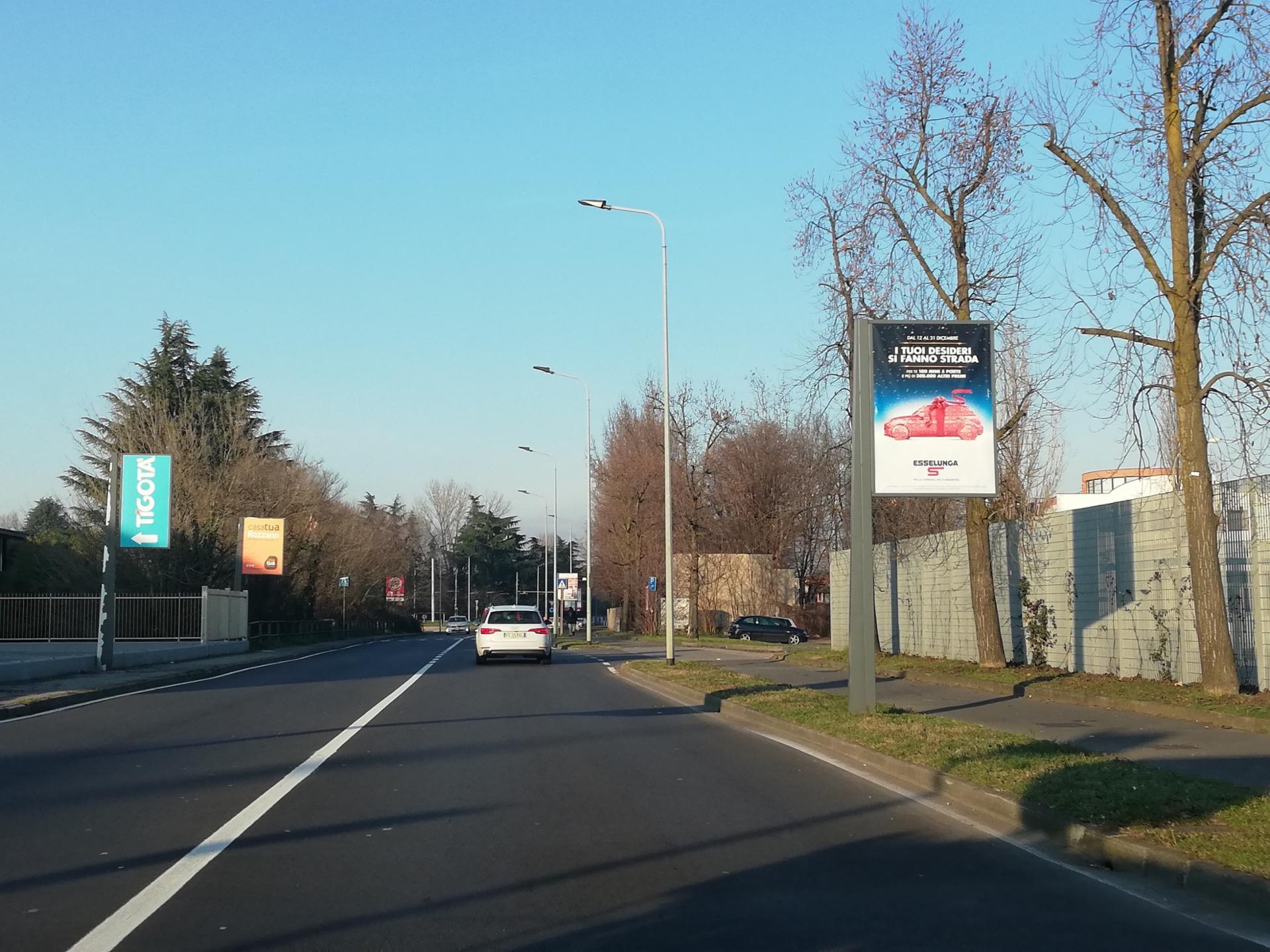 Impianto a VIA ACHILLE GRANDI 150 mt prima di Via Mazzocchi dir. Milano  Rozzano