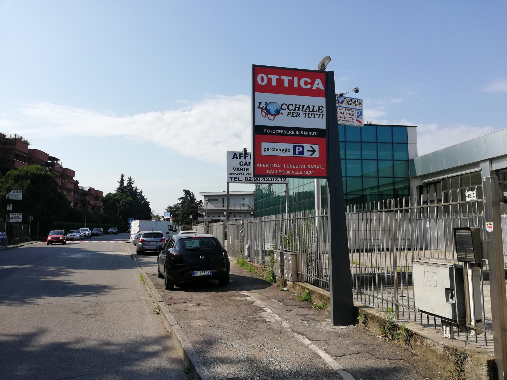 Impianto CARTELLONISTICA a Pieve Emanuele, in zona Chiesa parrocchiale di San Paolo