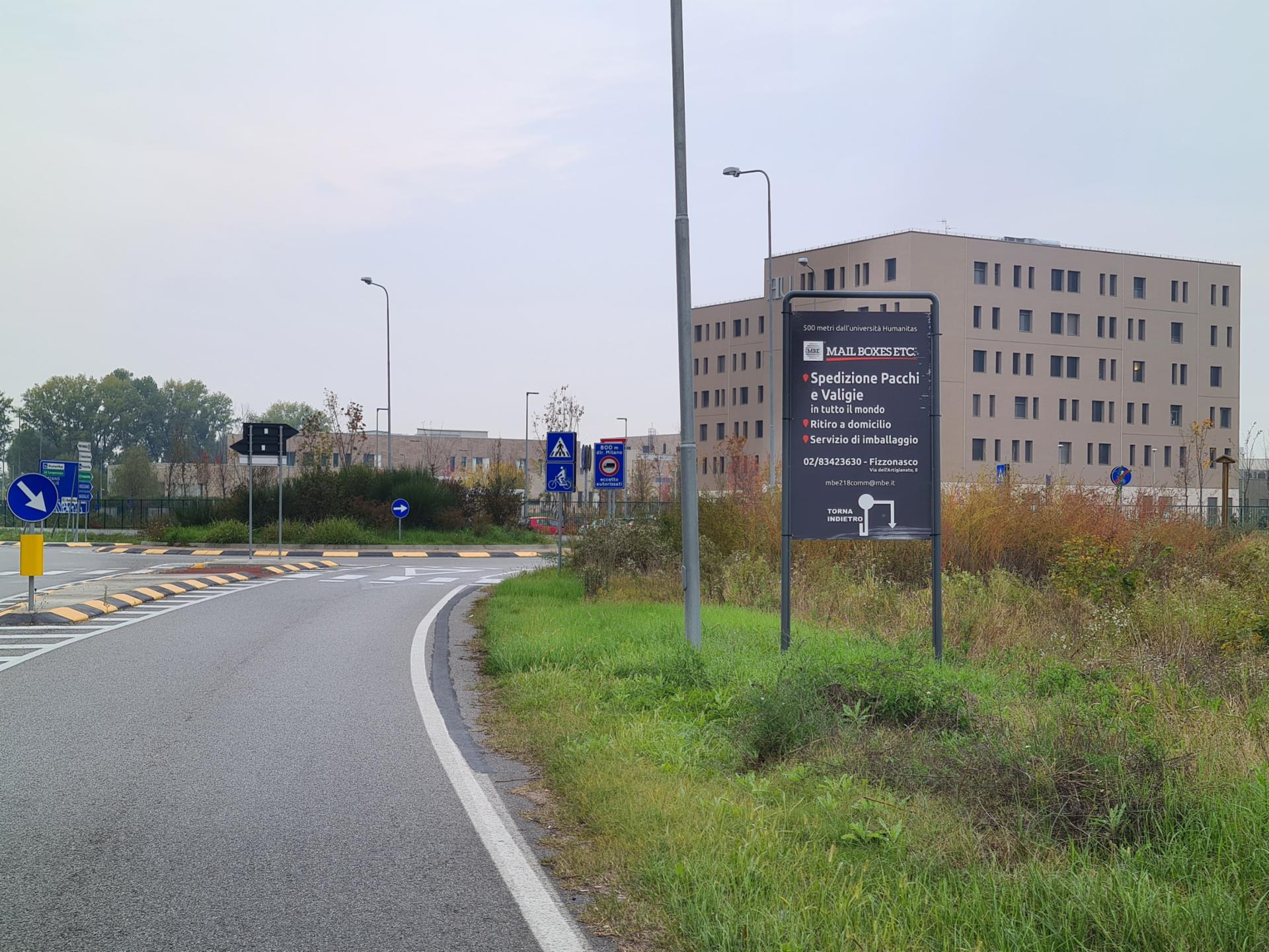 Impianto CARTELLONISTICA a Pieve Emanuele, in zona Bistot Serim