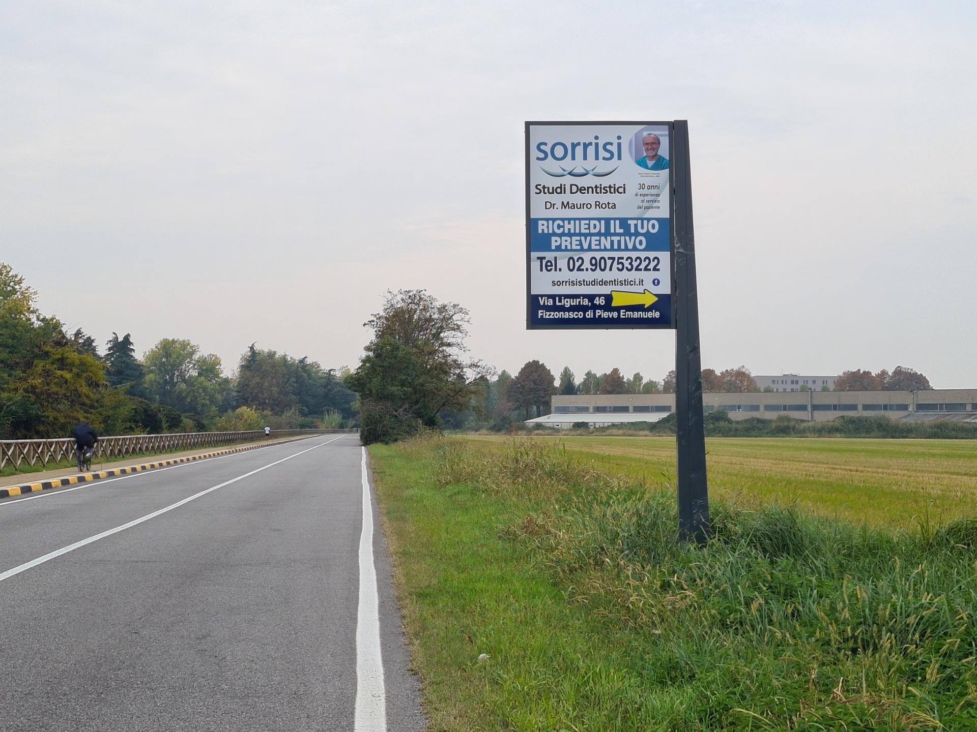Impianto CARTELLONISTICA a Pieve Emanuele, in zona Via Di Vittorio - Via Menotti (Pieve Emanuele)