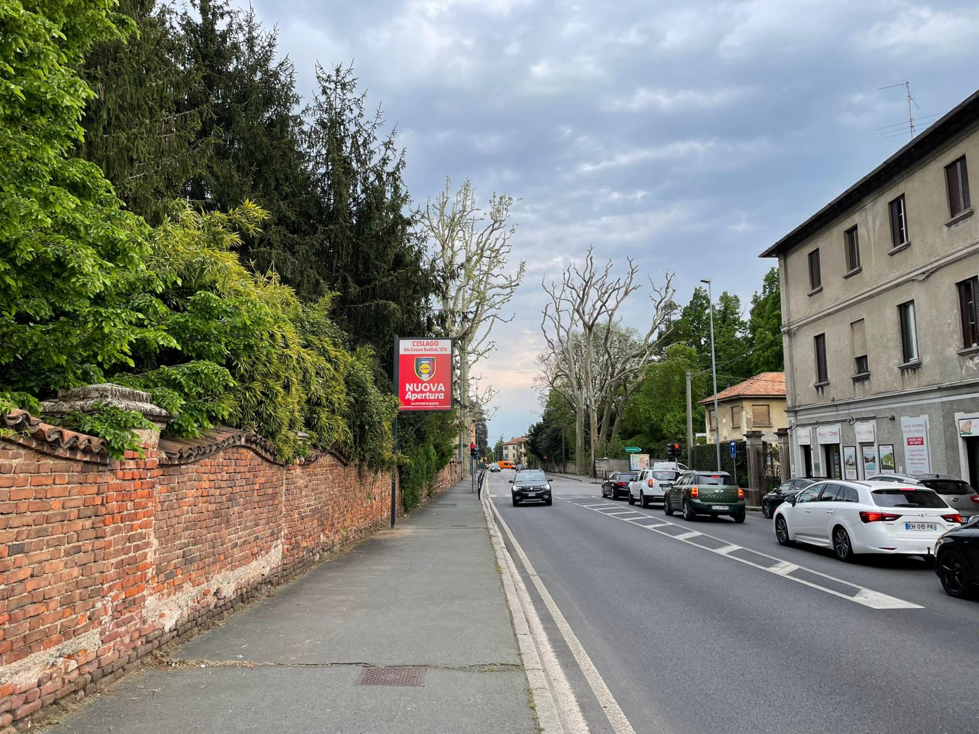 Impianto CARTELLONISTICA a Mozzate, in zona Foxes