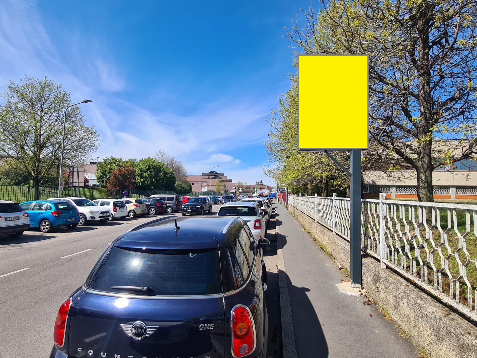 Impianto CARTELLONISTICA a Rozzano, in zona Miele & Caffè