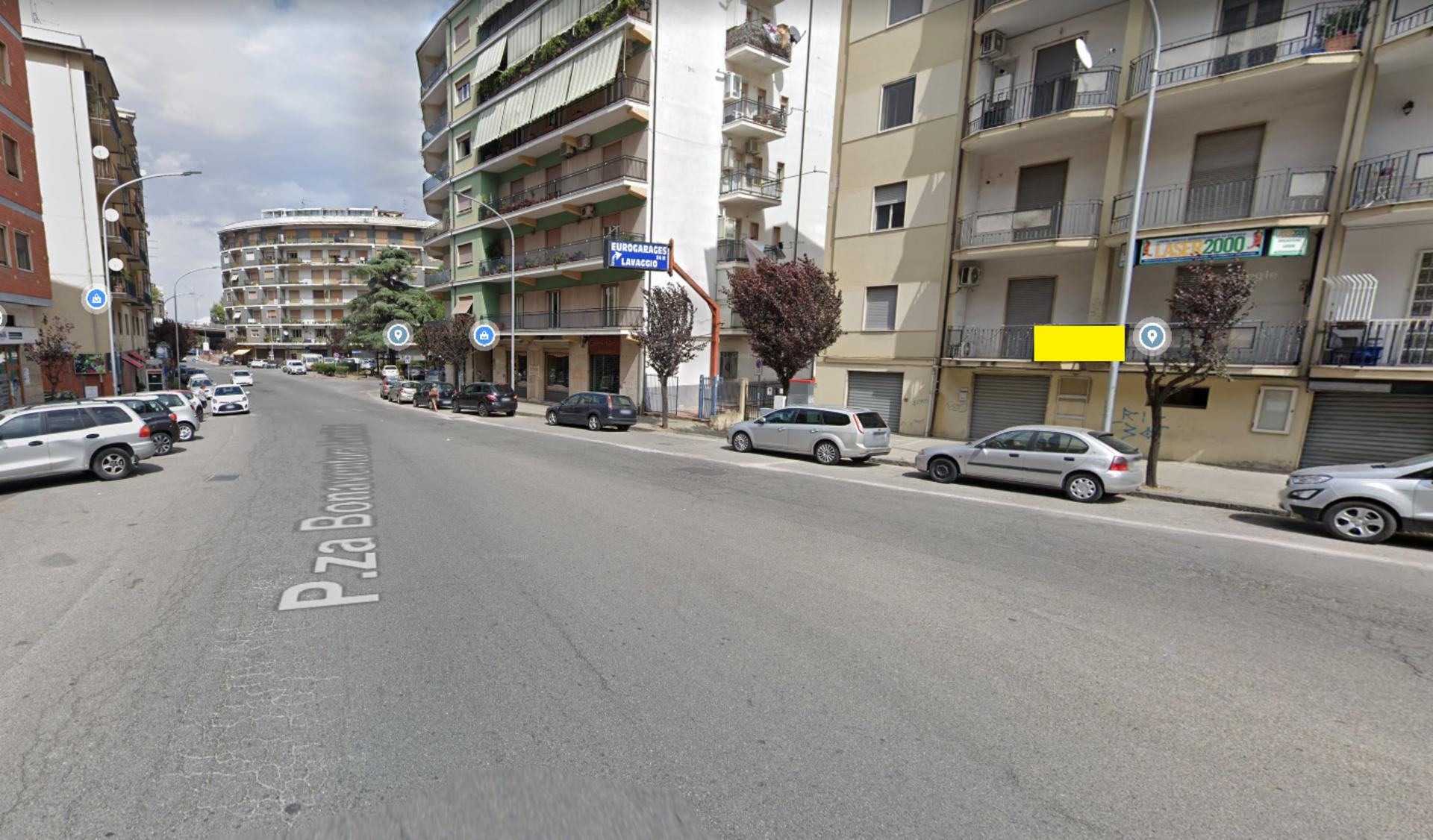 Impianto DISPLAY / LED a Cosenza, in zona Argento Calzature