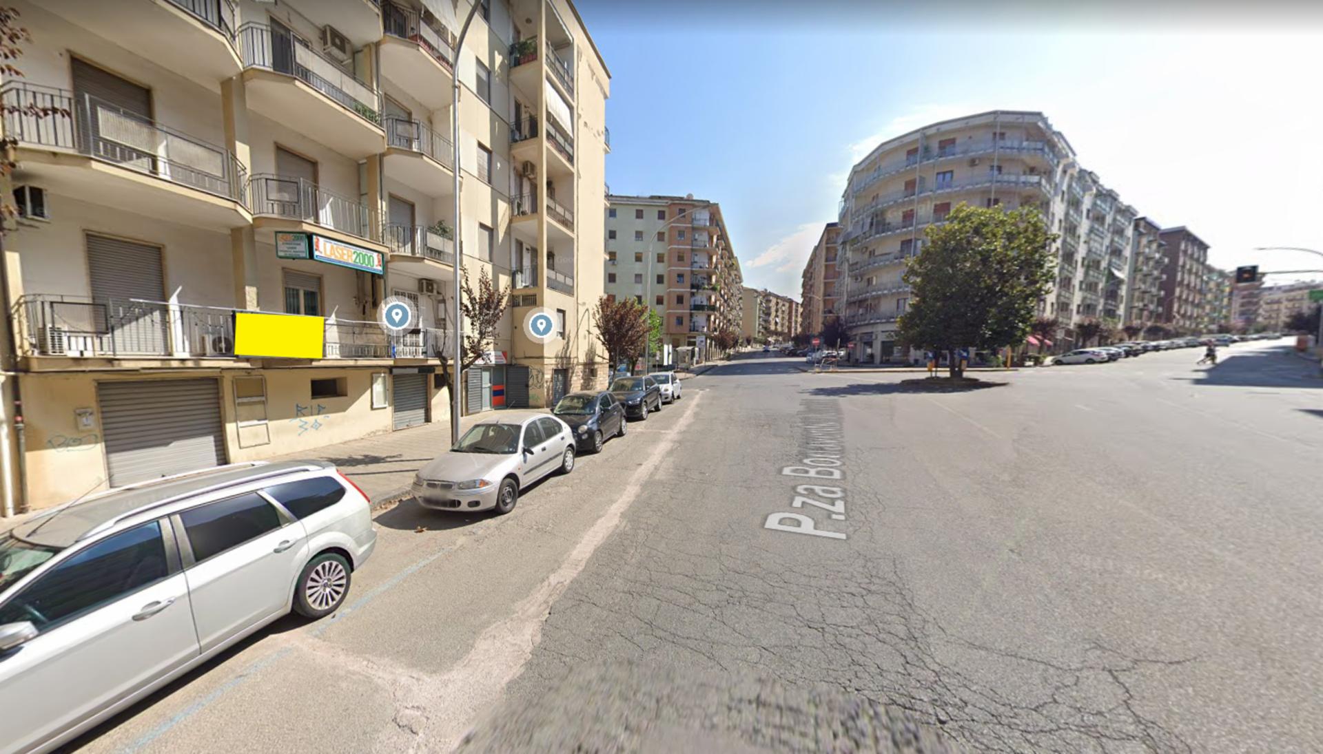 Impianto DISPLAY / LED a Cosenza, in zona Argento Calzature