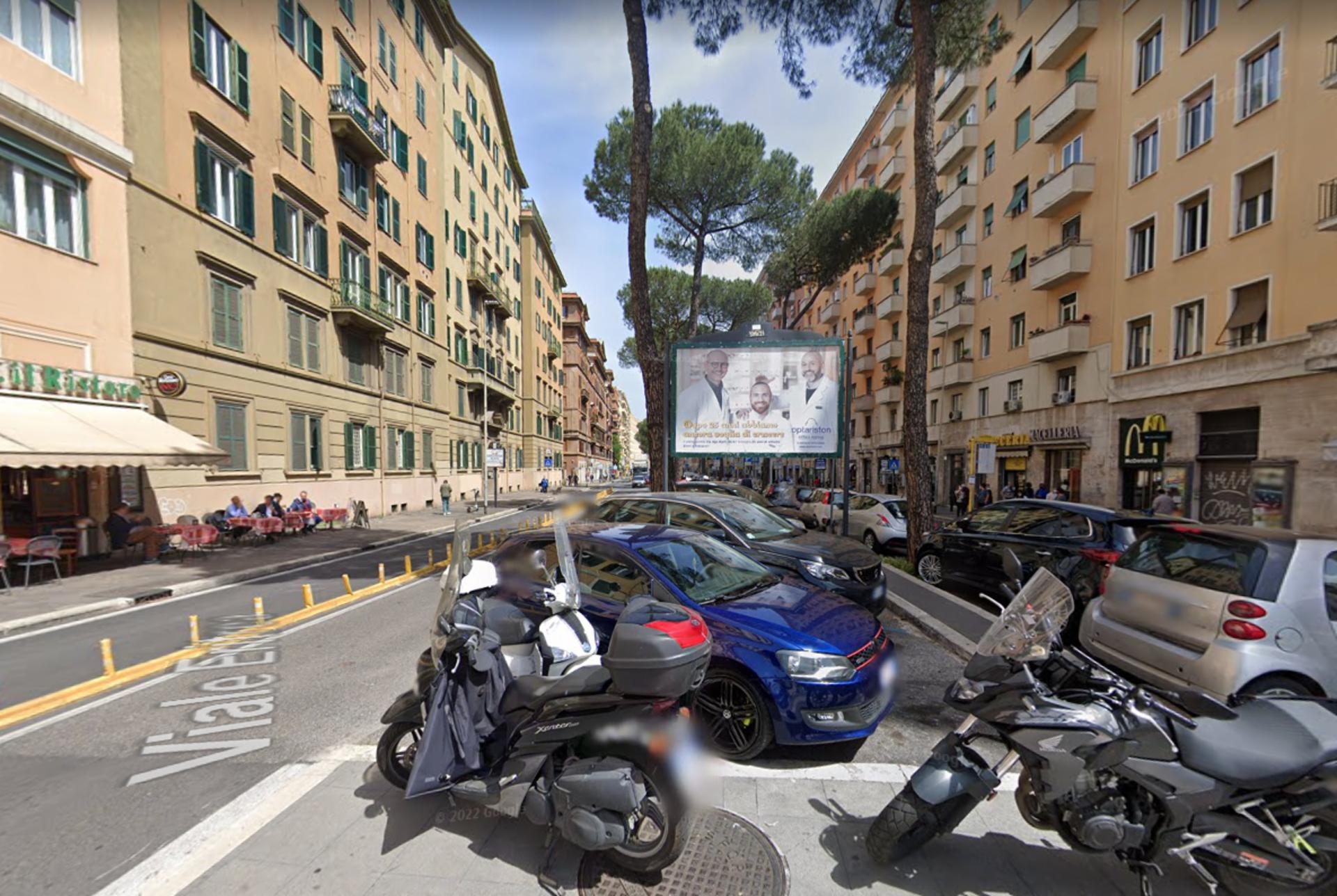 Impianto POSTER a Roma, in zona McDonald's