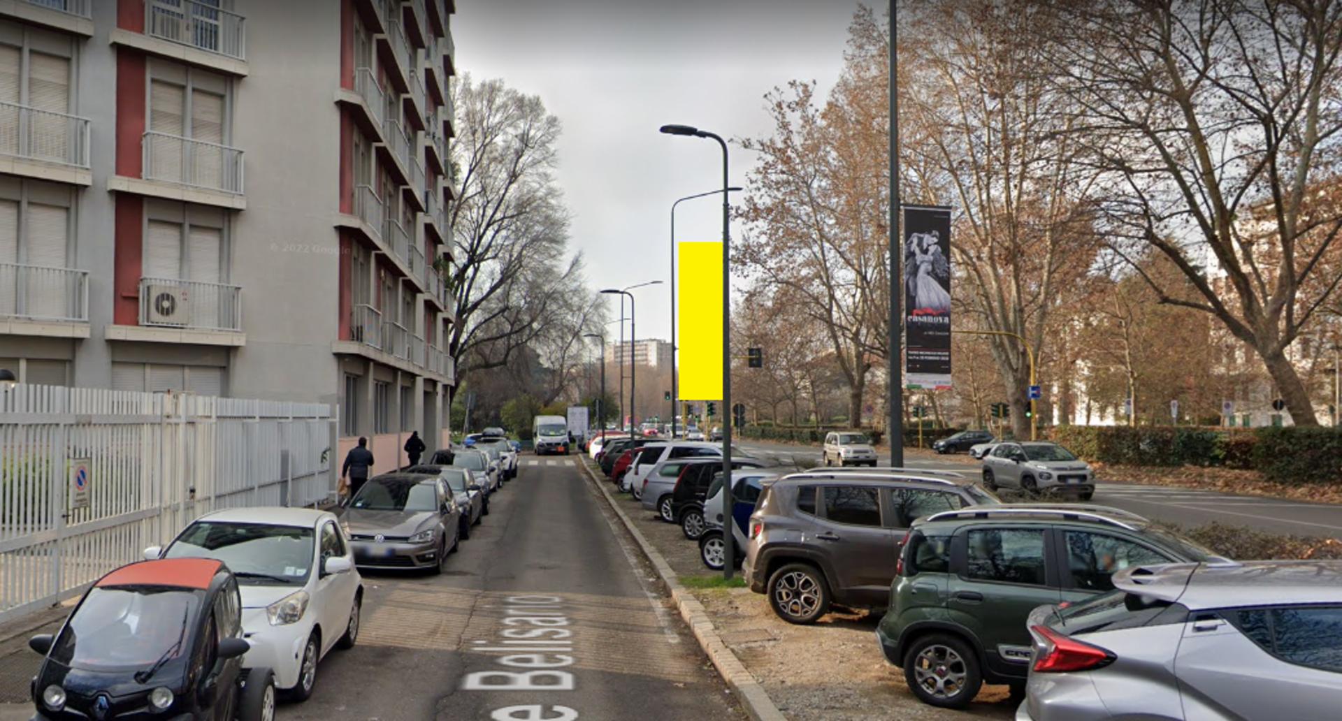 Impianto VERTICAL BANNER a Milano, in zona City Life Shopping District