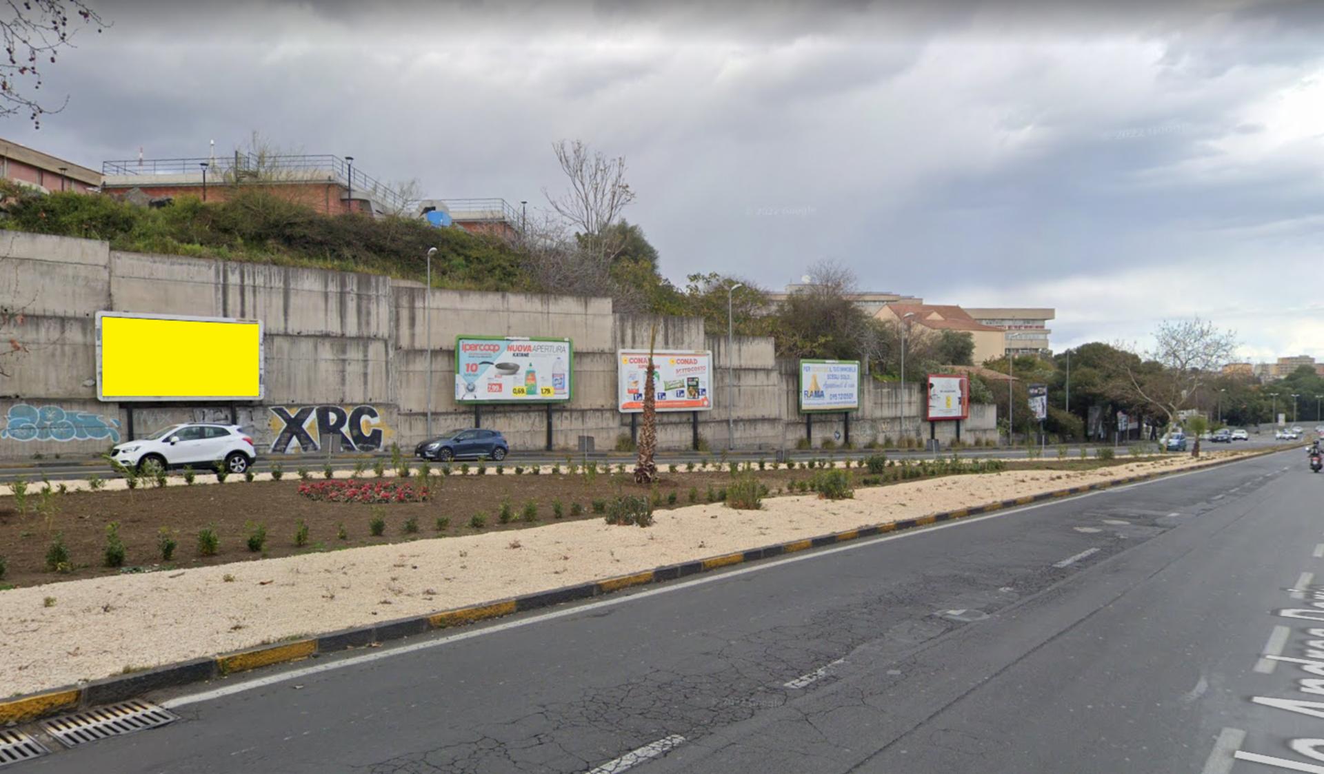 Impianto 6 X 3 a Catania, in zona Istituto di istruzione secondaria superiore Enrico Fermi-Filippo Eredia - plesso Enrico Fermi