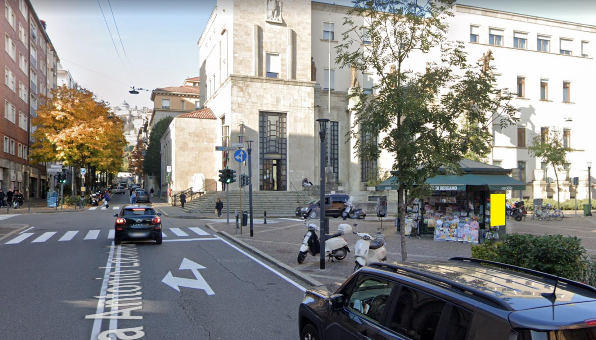 Impianto TOTEM DIGITALE a Bergamo, in zona Torre dei Caduti