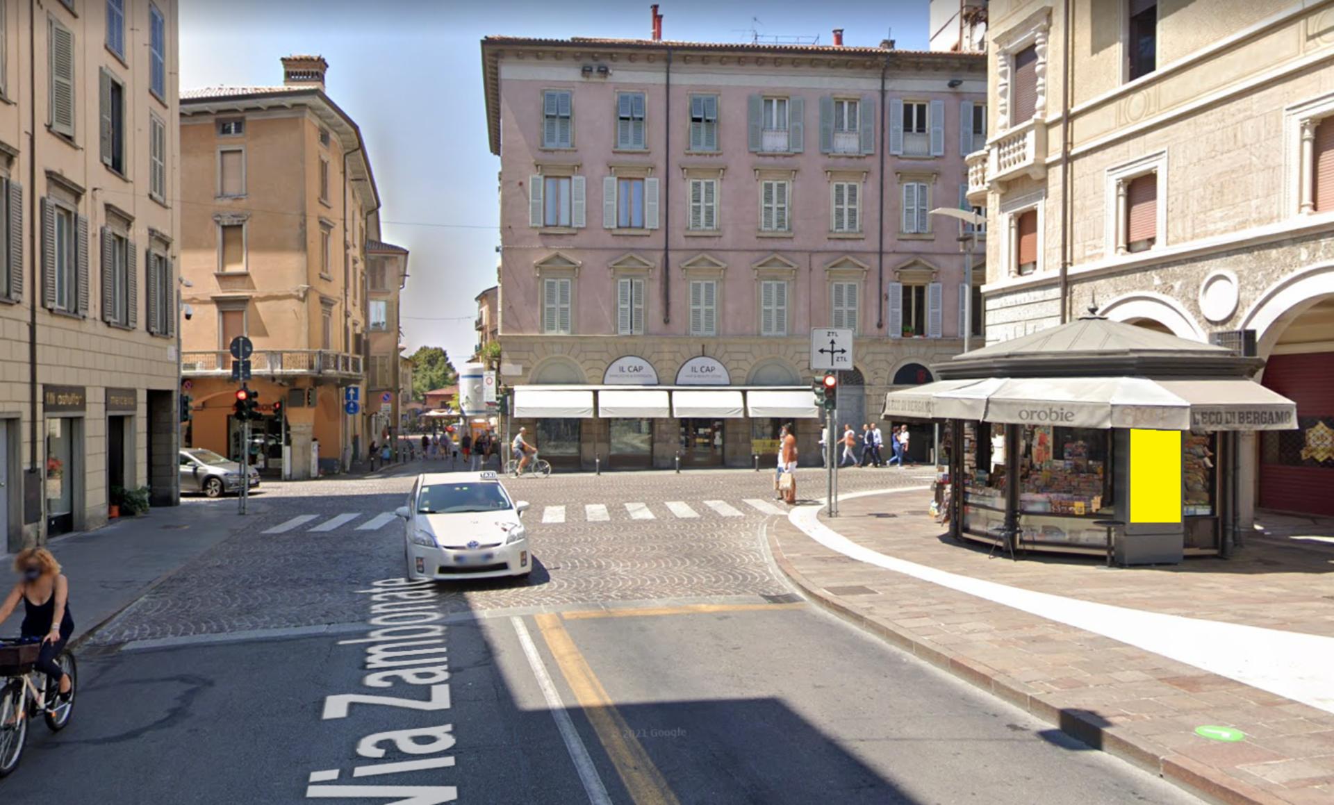 Impianto TOTEM DIGITALE a Bergamo, in zona Chic