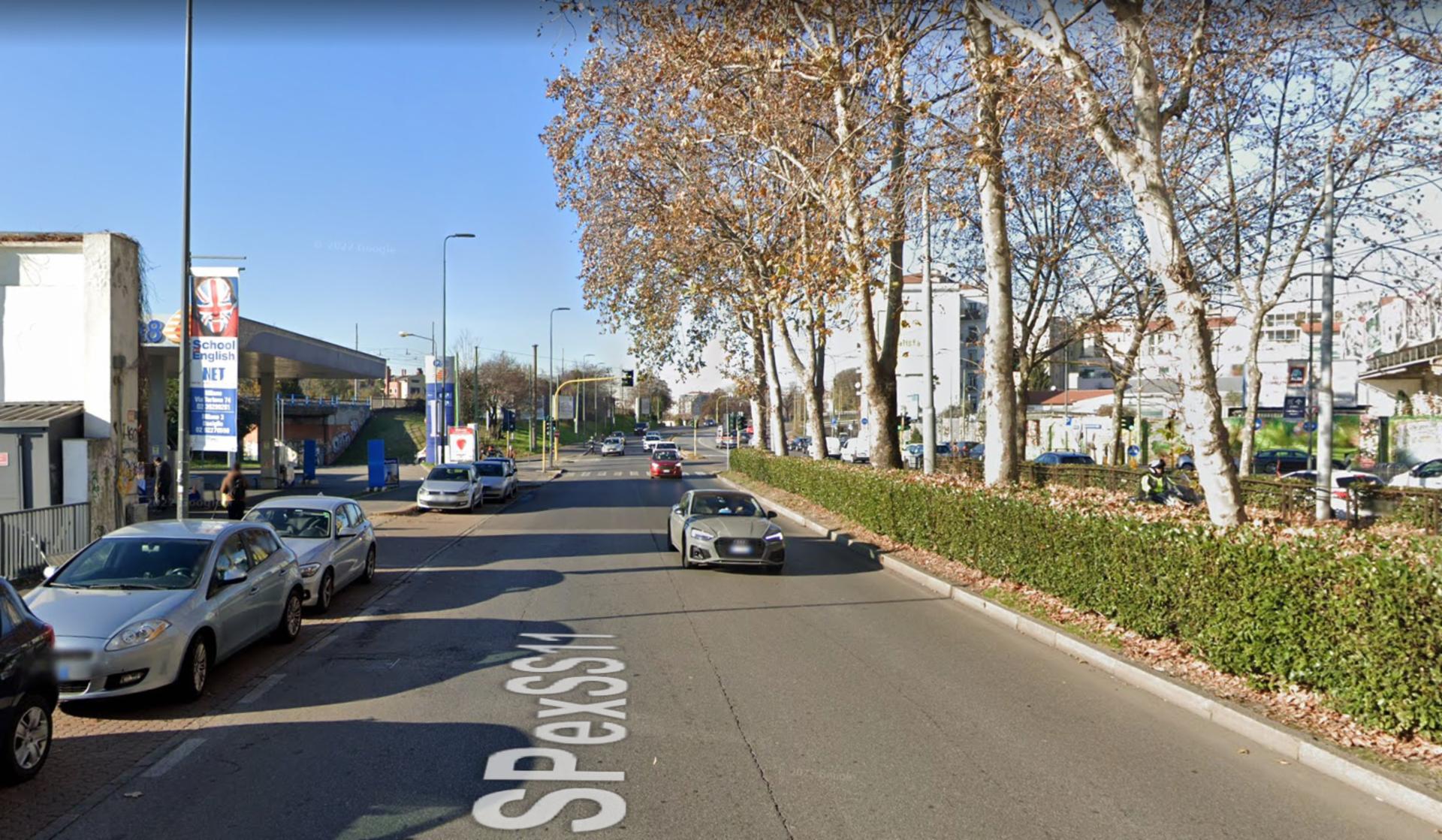Impianto VERTICAL BANNER a Milano, in zona Mudec Bistrot