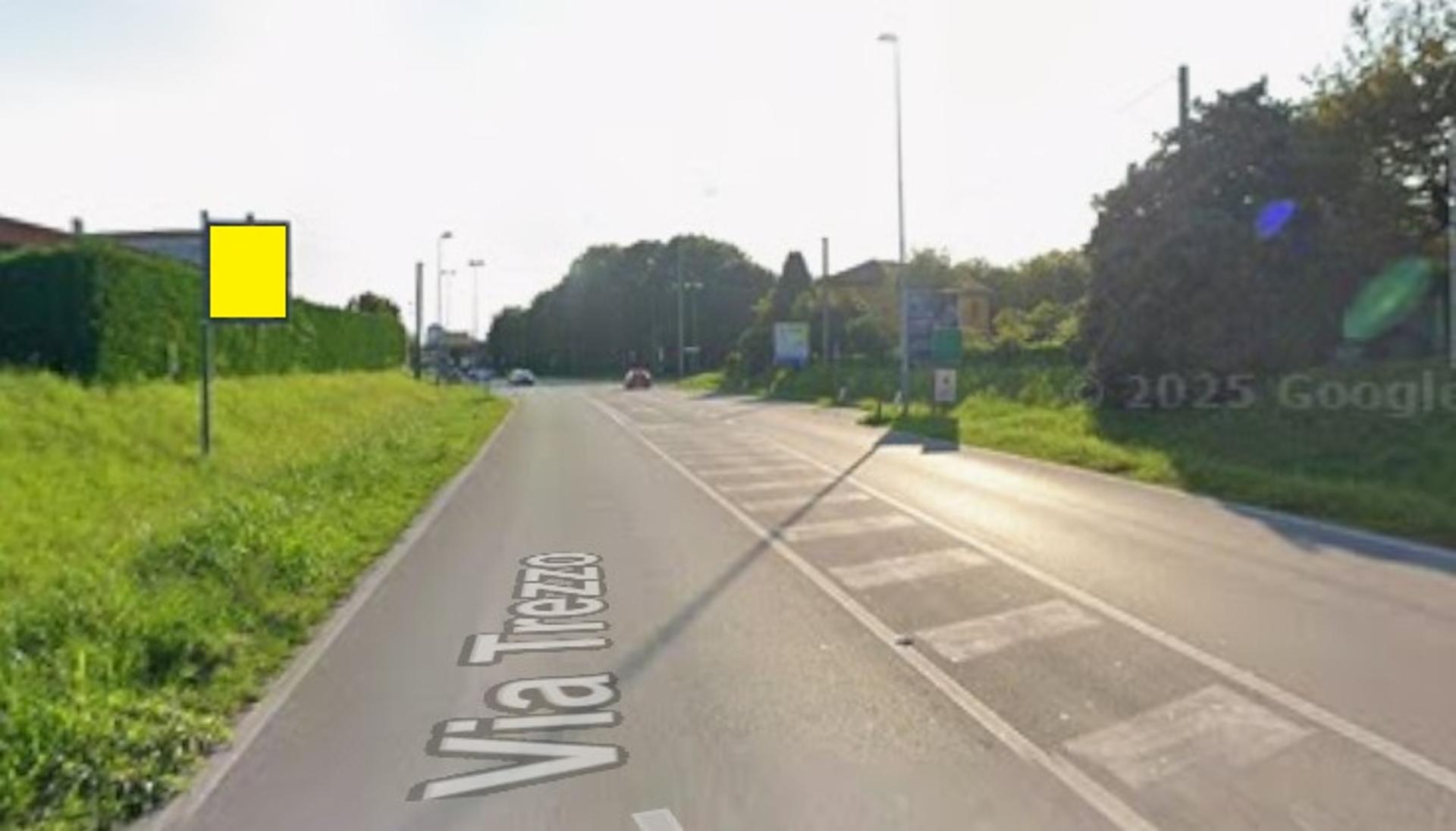 Impianto CARTELLONISTICA a Vimercate, in zona Roxy