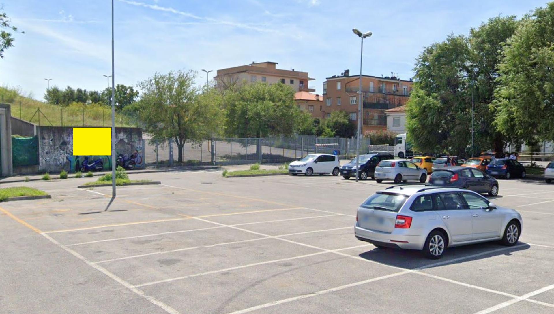 Impianto POSTER a Trieste, in zona Istituto di Medicina Legale e delle Assicurazioni della Facoltà di Medicina e Chirurgia