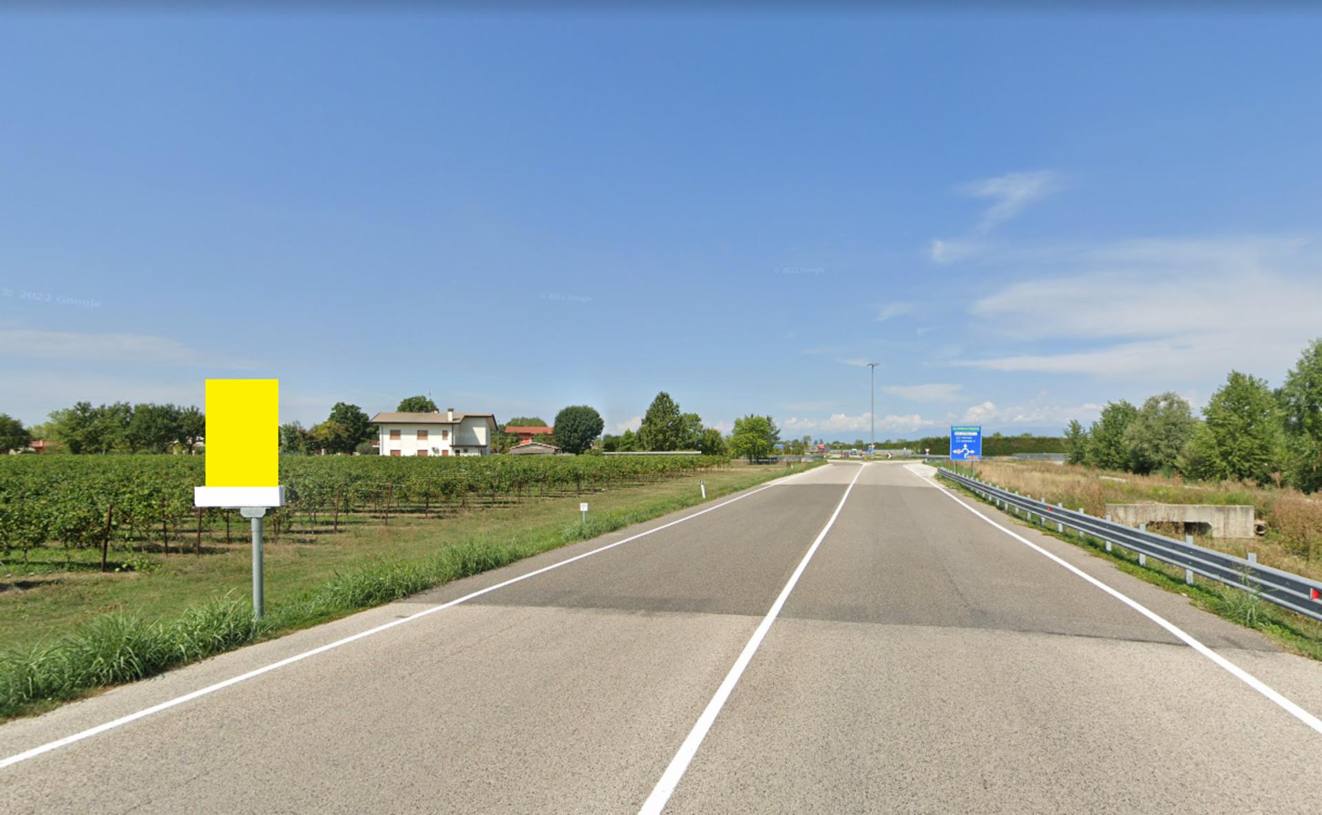 Impianto CARTELLONISTICA a San Stino di Livenza, in zona Piscina pubblica San Stino di Livenza