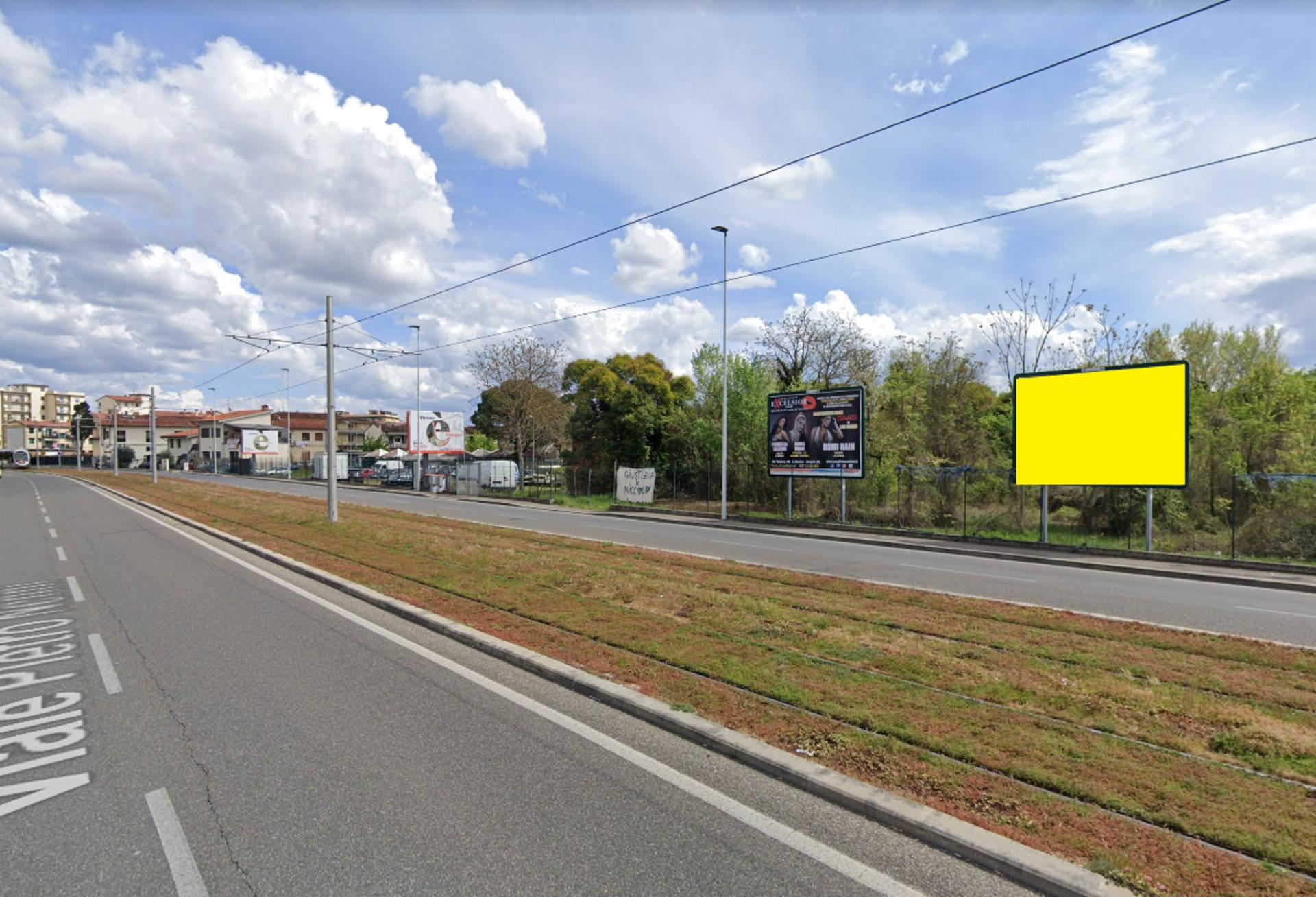 Impianto POSTER a Firenze, in zona McDonald's