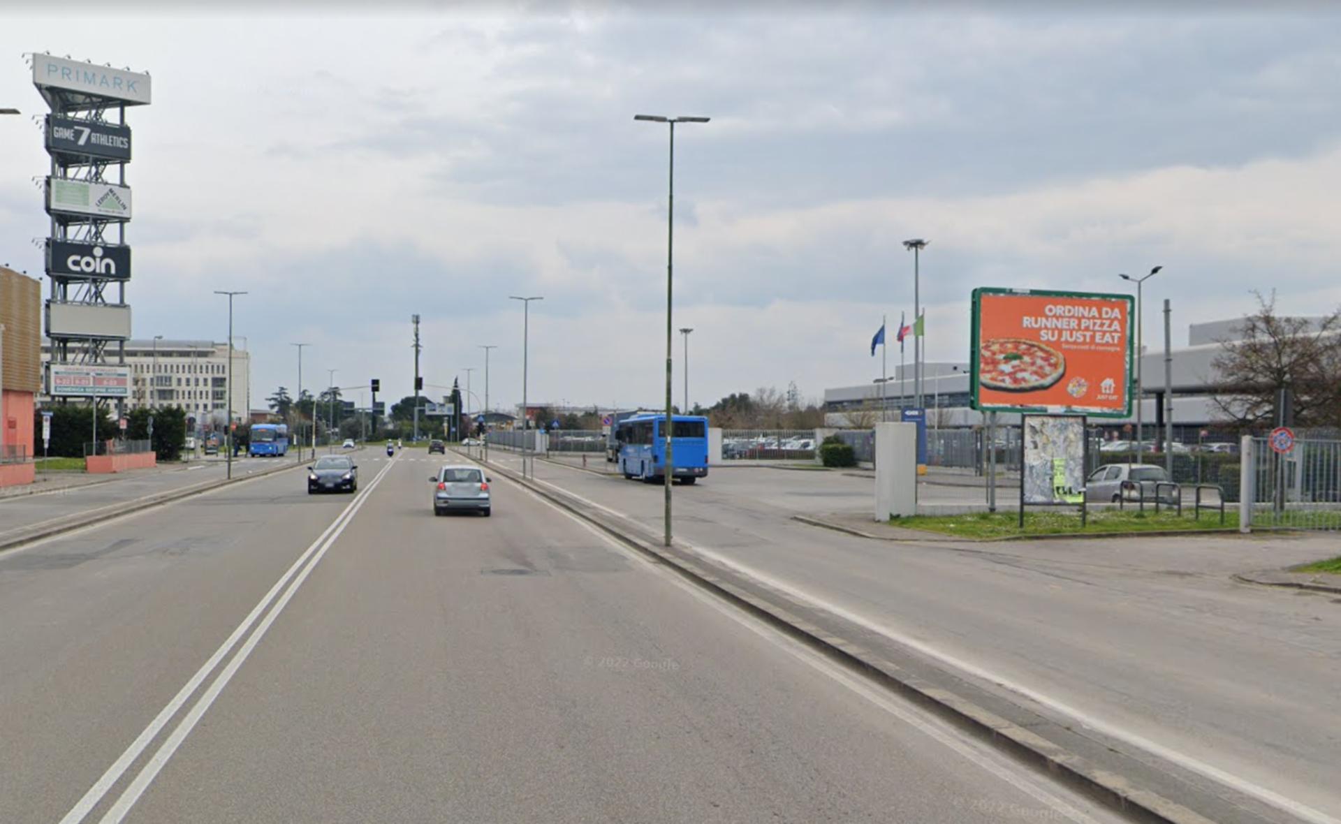 Impianto POSTER a Campi Bisenzio, in zona Centro commerciale 
