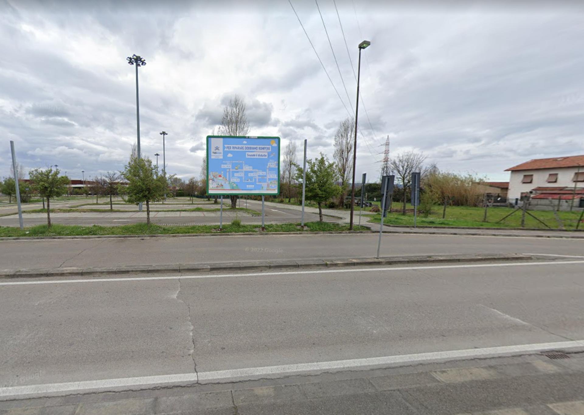 Impianto POSTER a Campi Bisenzio, in zona Centro commerciale 