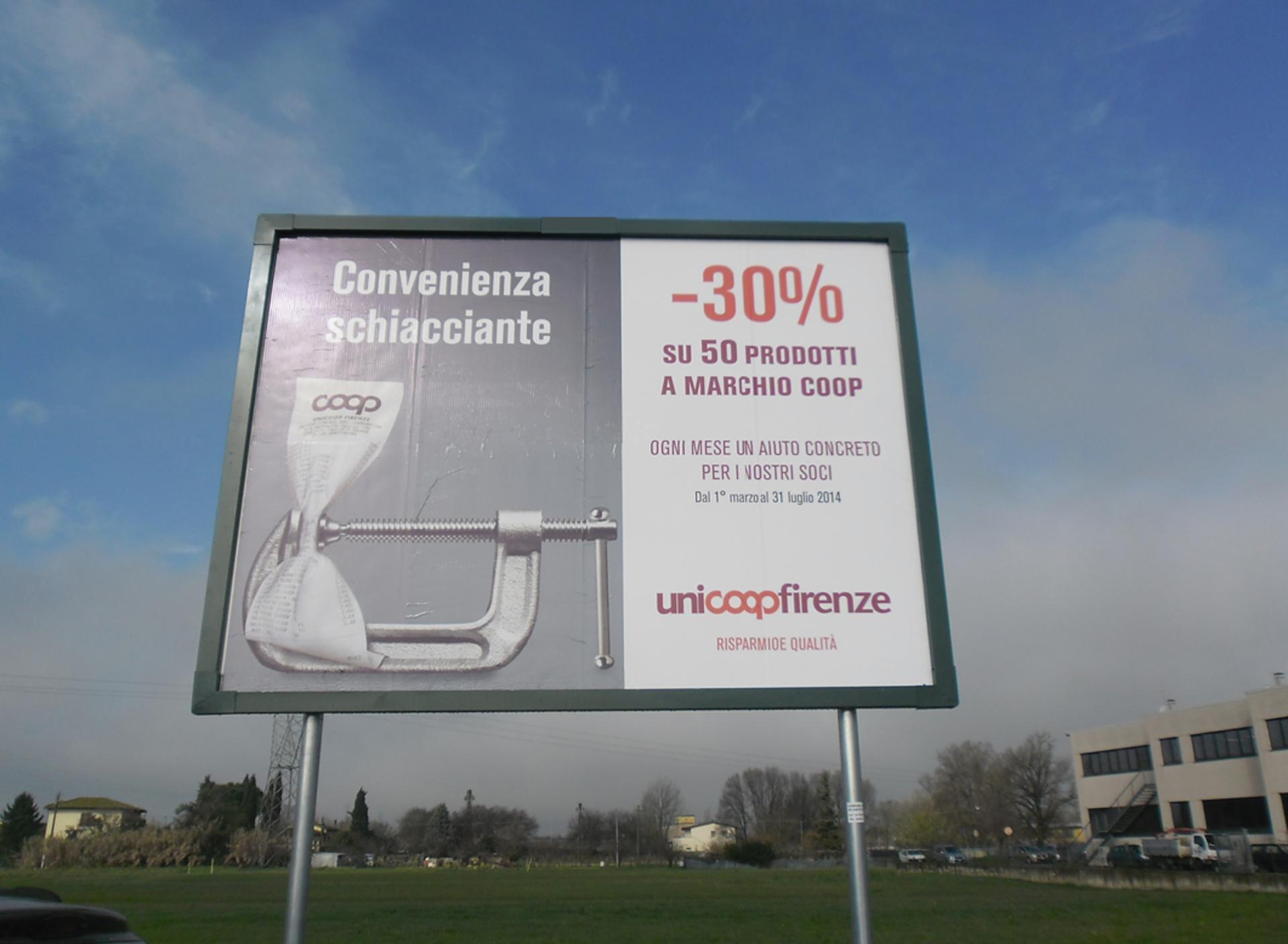 Impianto POSTER a Scandicci, in zona Centro di documentazione dell'associazione Mani Tese
