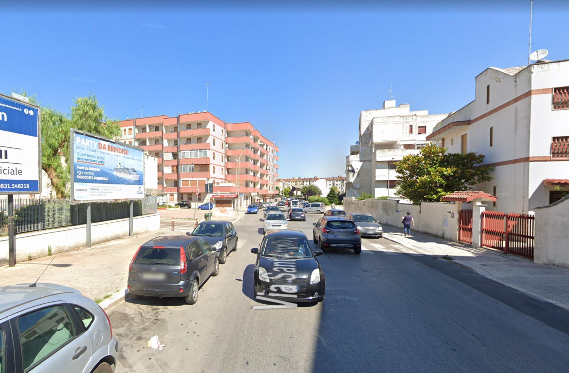 Impianto 6 X 3 a Brindisi, in zona Pizzeria Rosticceria Cokì