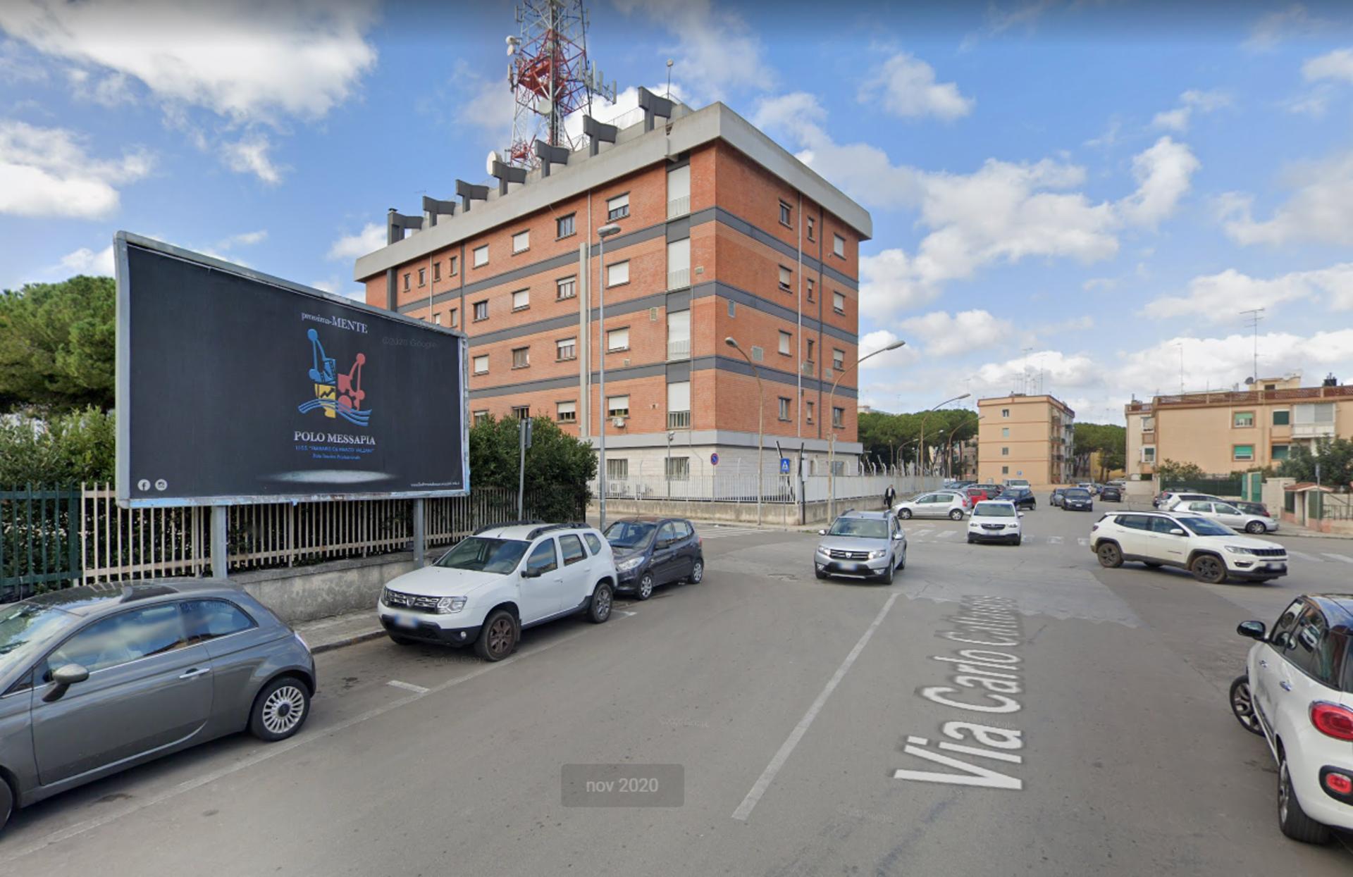 Impianto 6 X 3 a Brindisi, in zona Caffetteria Novecento