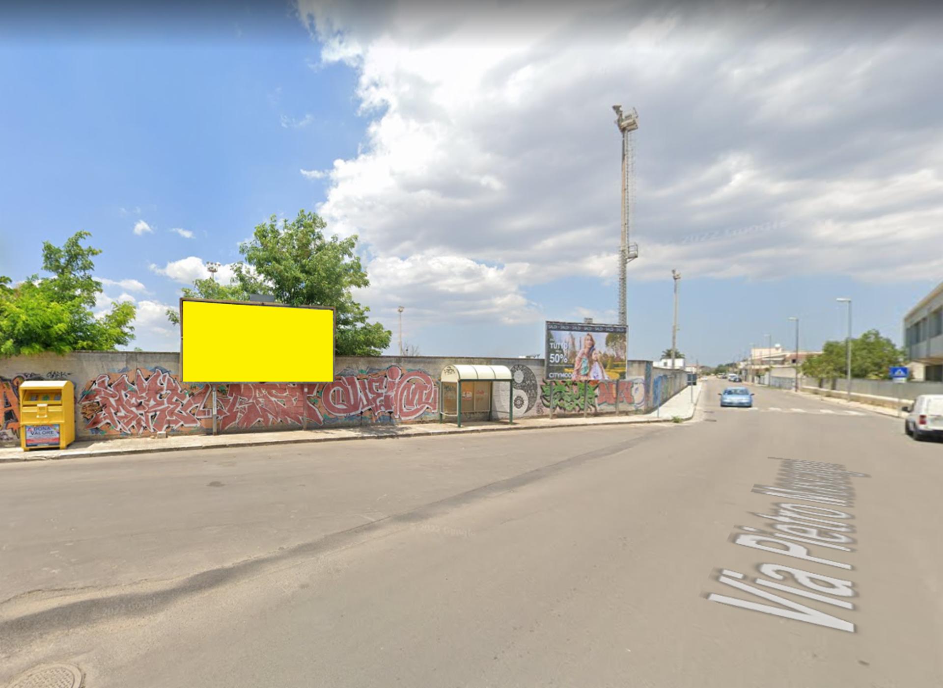 Impianto 6 X 3 a Cellino San Marco, in zona Che Pizza Da Luca