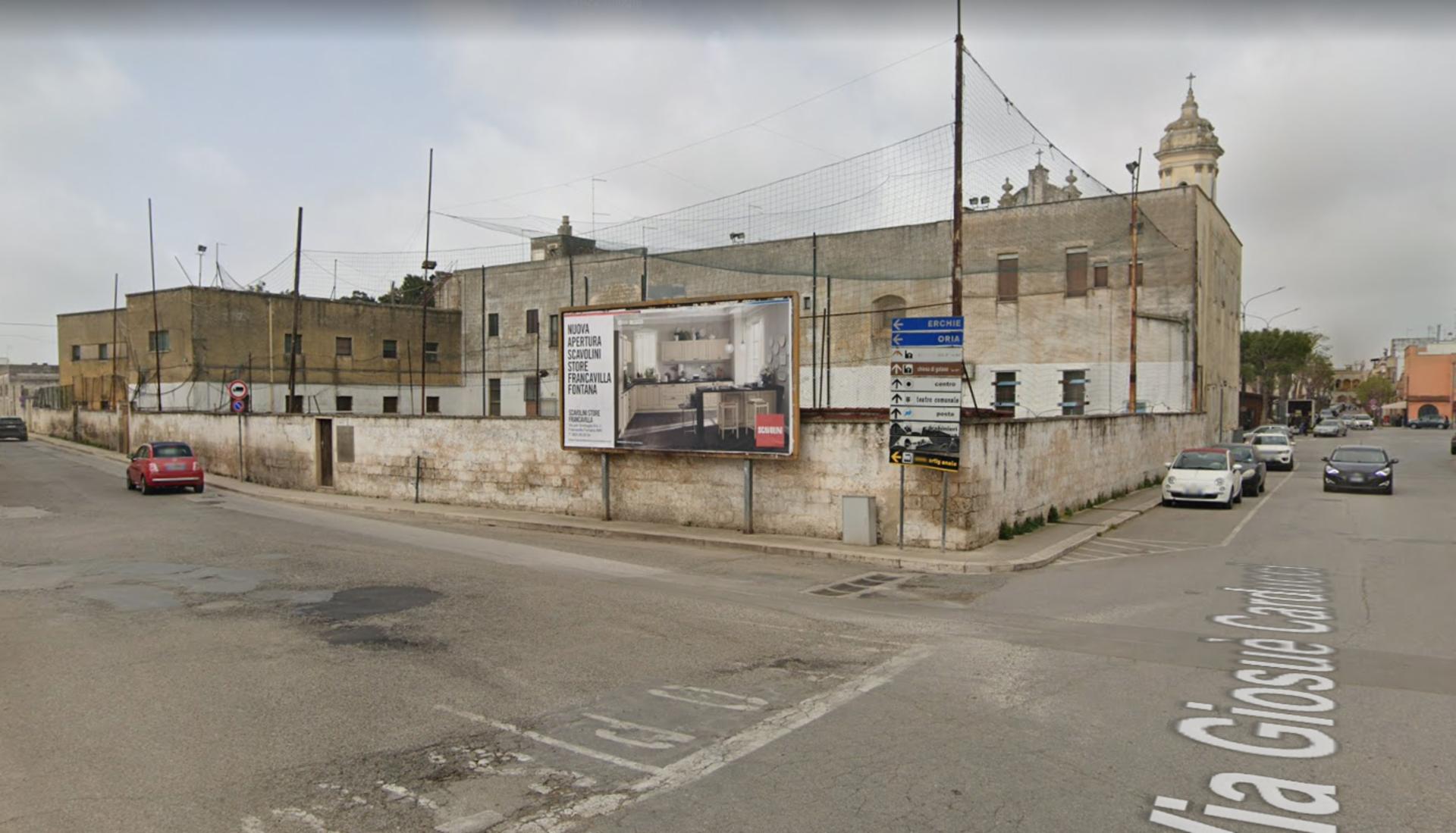 Impianto 6 X 3 a Torre Santa Susanna, in zona Barcollo