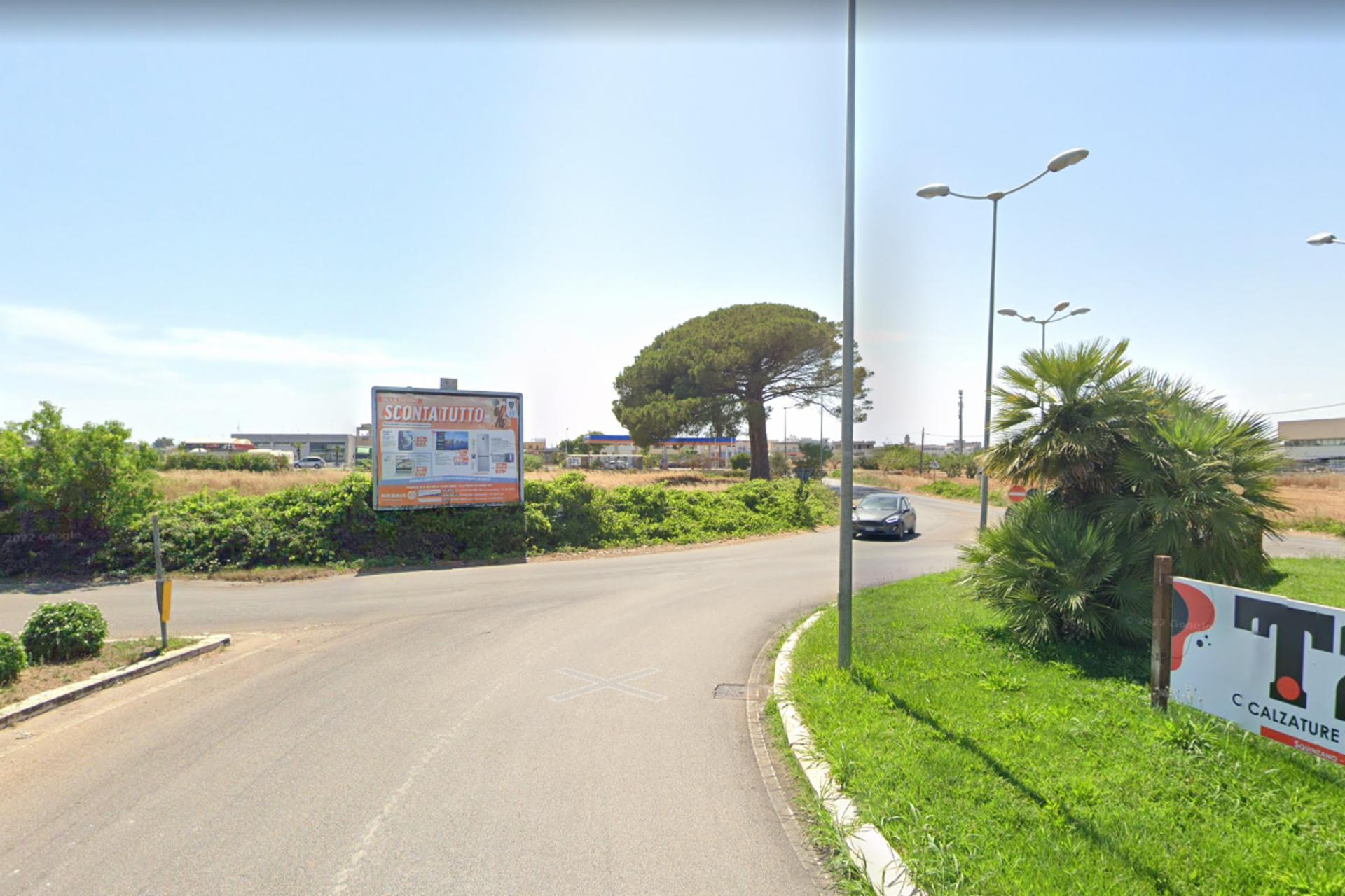 Impianto POSTER a Squinzano, in zona Parrucchiere Nico