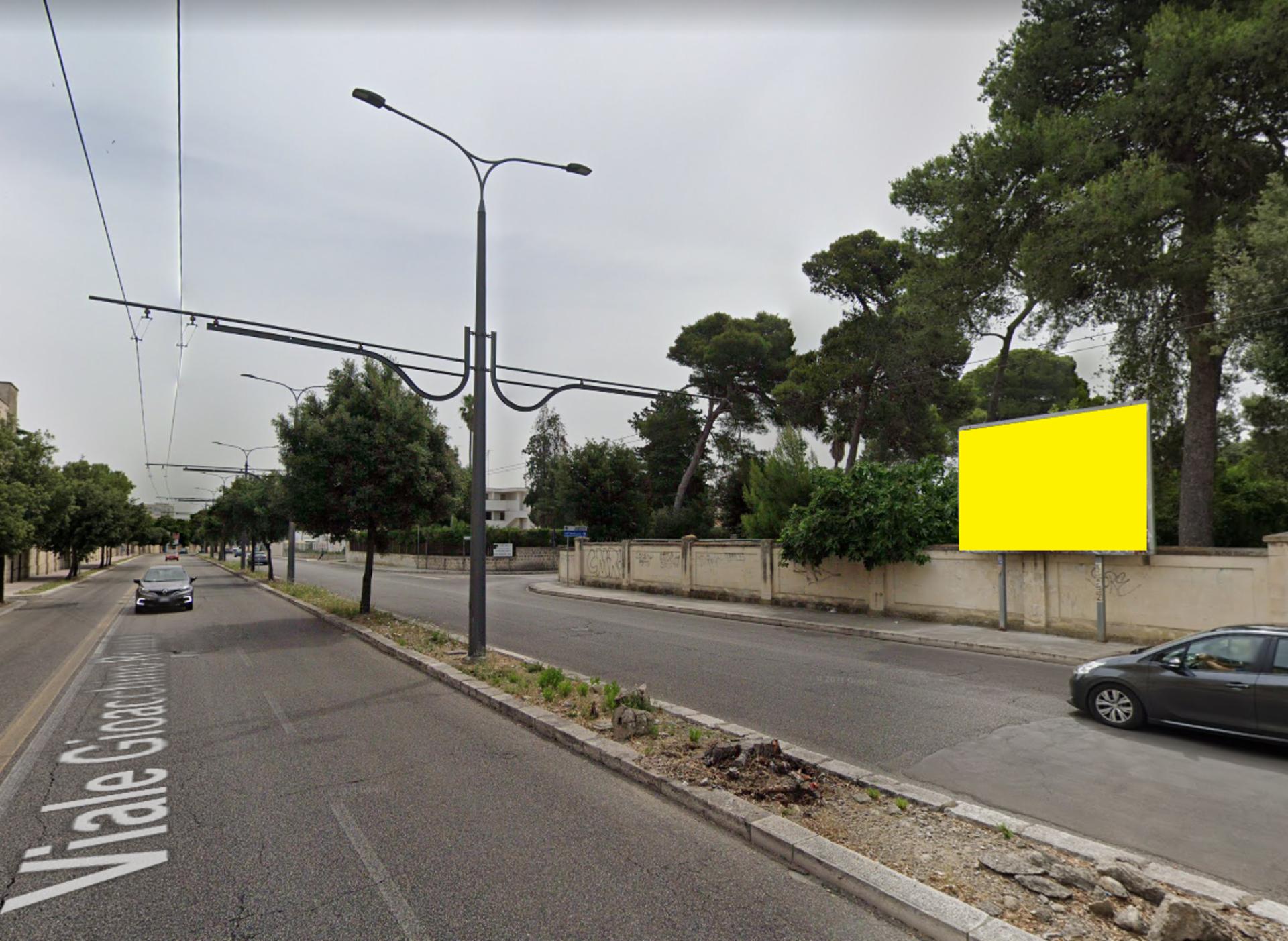 Impianto POSTER a Lecce, in zona Nat Market