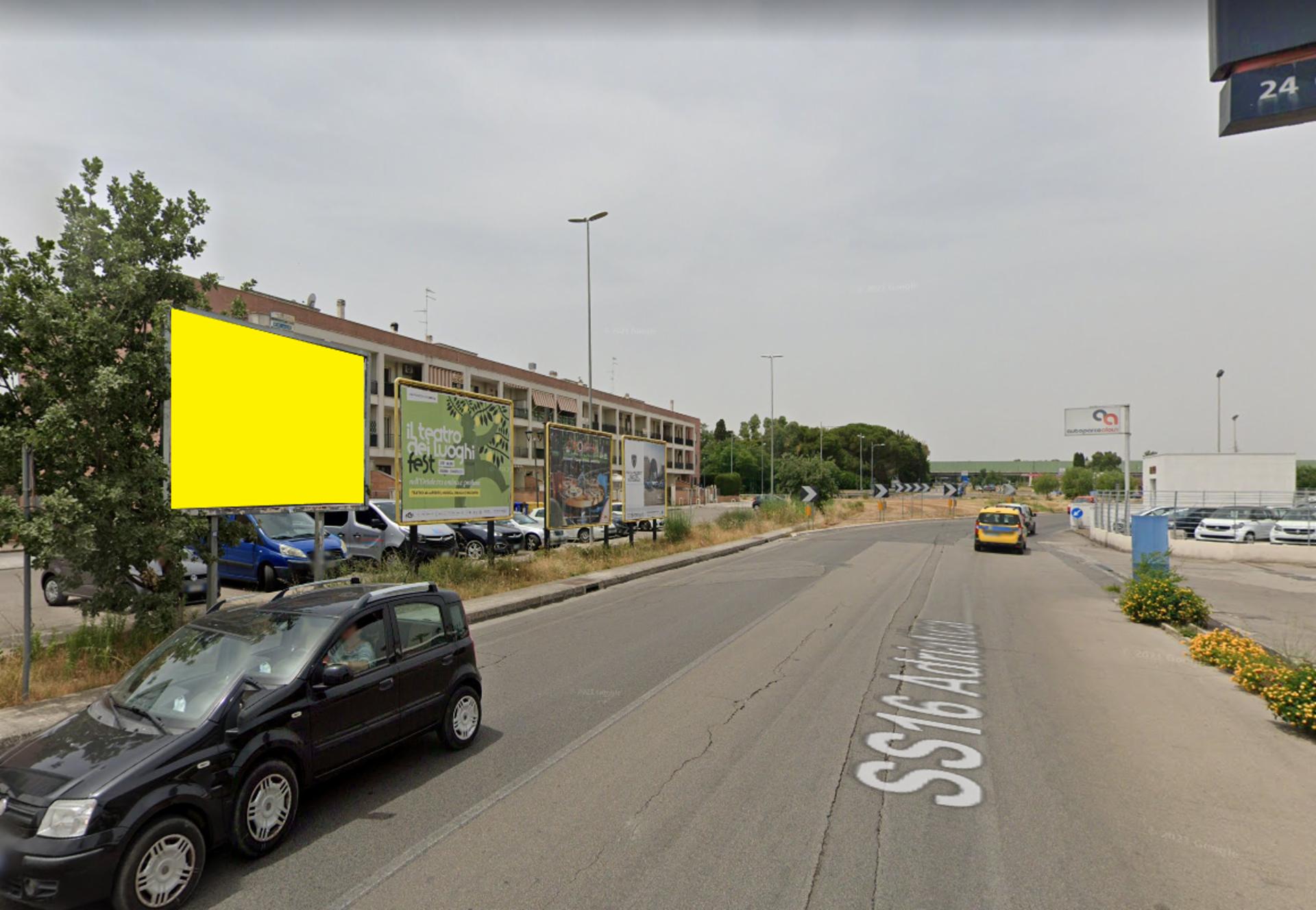 Impianto POSTER a Lecce, in zona Bar Molokai