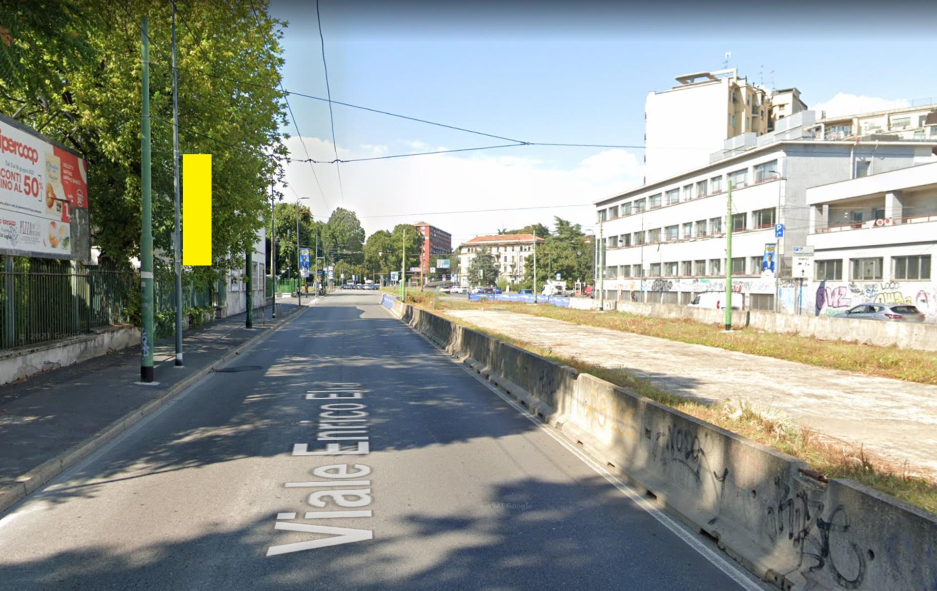 Impianto VERTICAL BANNER a Milano, in zona Picanha's