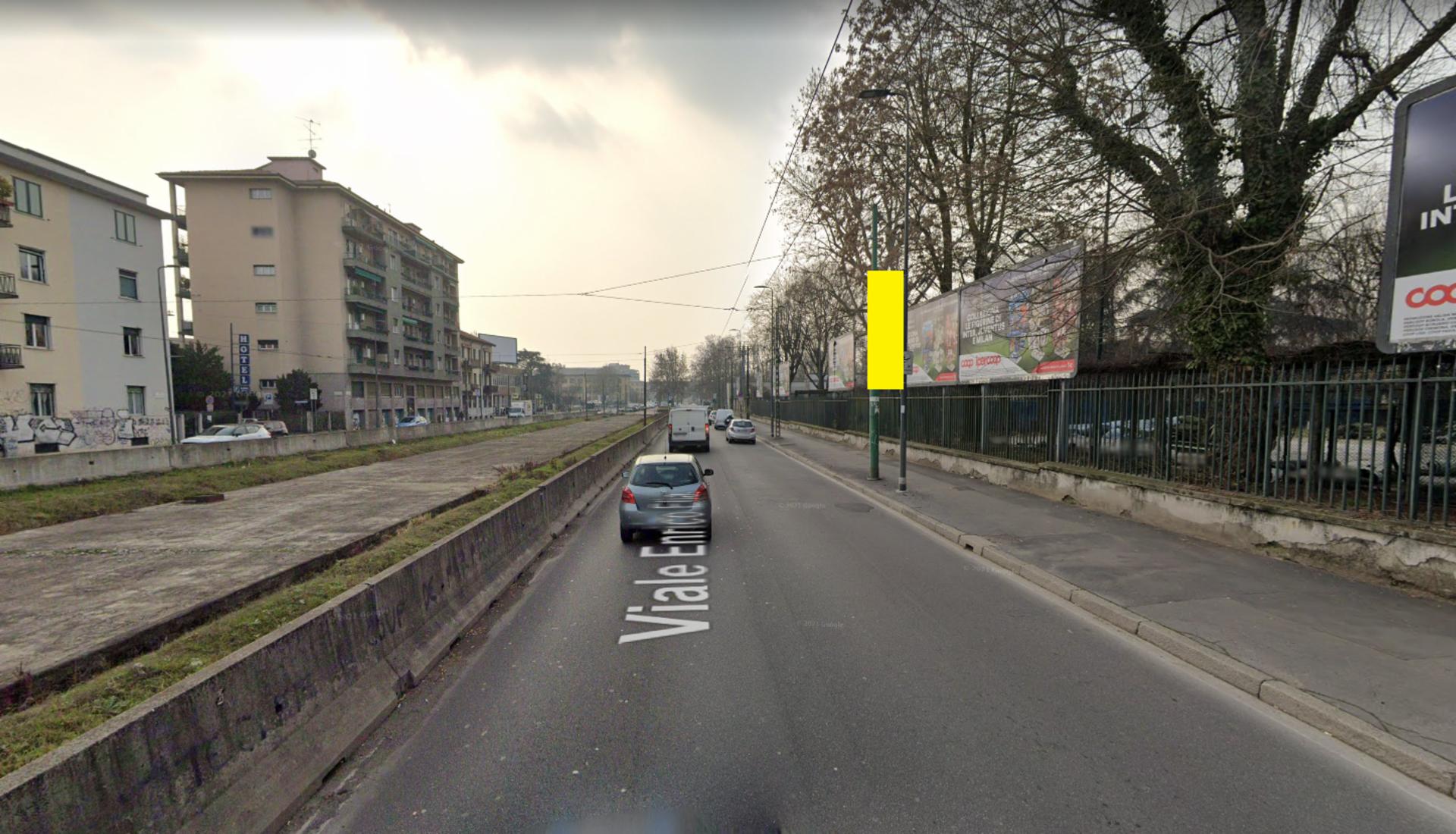 Impianto VERTICAL BANNER a Milano, in zona Picanha's