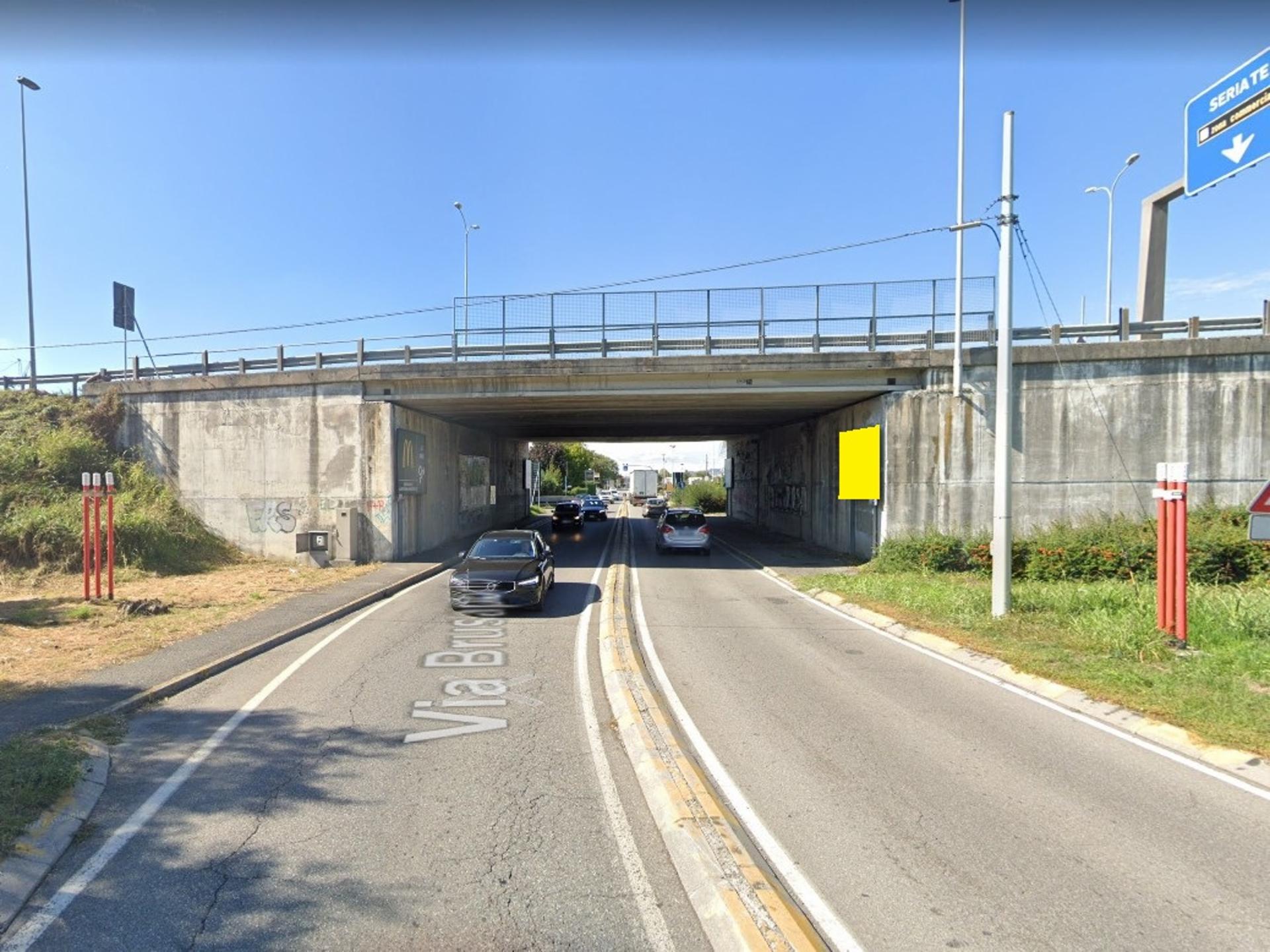 Impianto CARTELLONISTICA a Seriate, in zona Centro Commerciale alle Valli