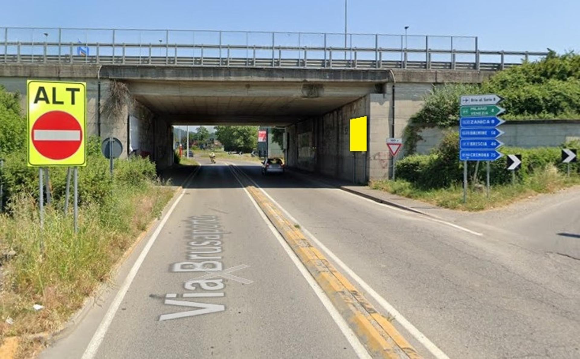 Impianto CARTELLONISTICA a Seriate, in zona Centro Commerciale alle Valli