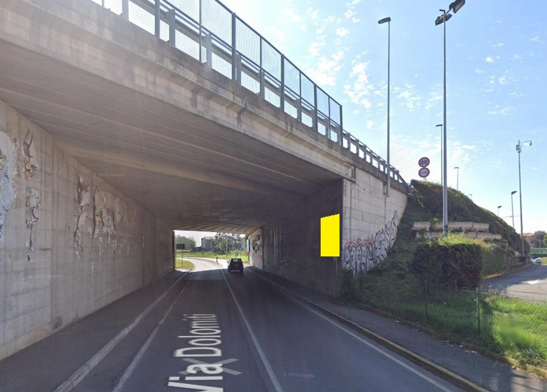 Impianto CARTELLONISTICA a Seriate, in zona Centro Commerciale alle Valli