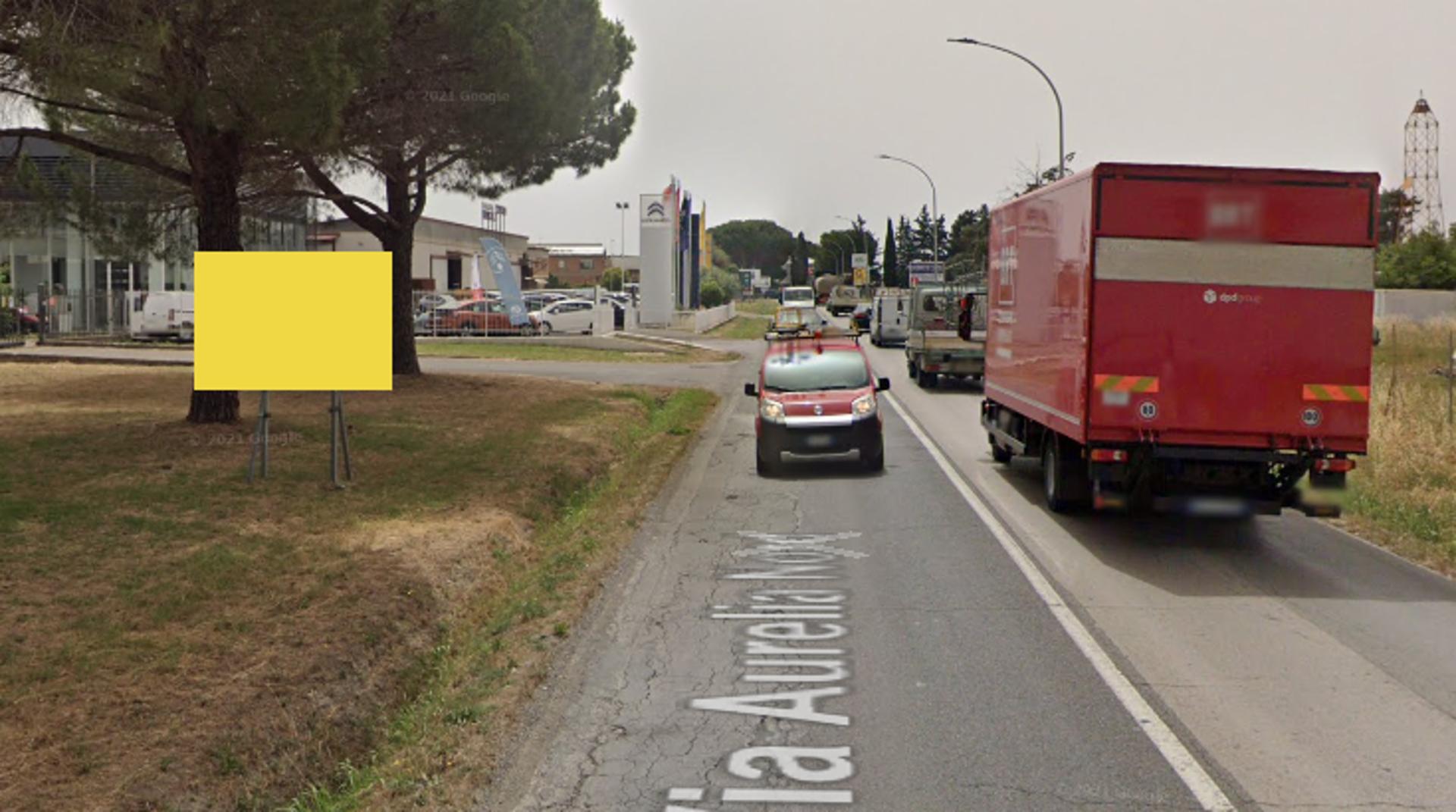 Impianto CARTELLONISTICA a Grosseto, in zona poltronesofà