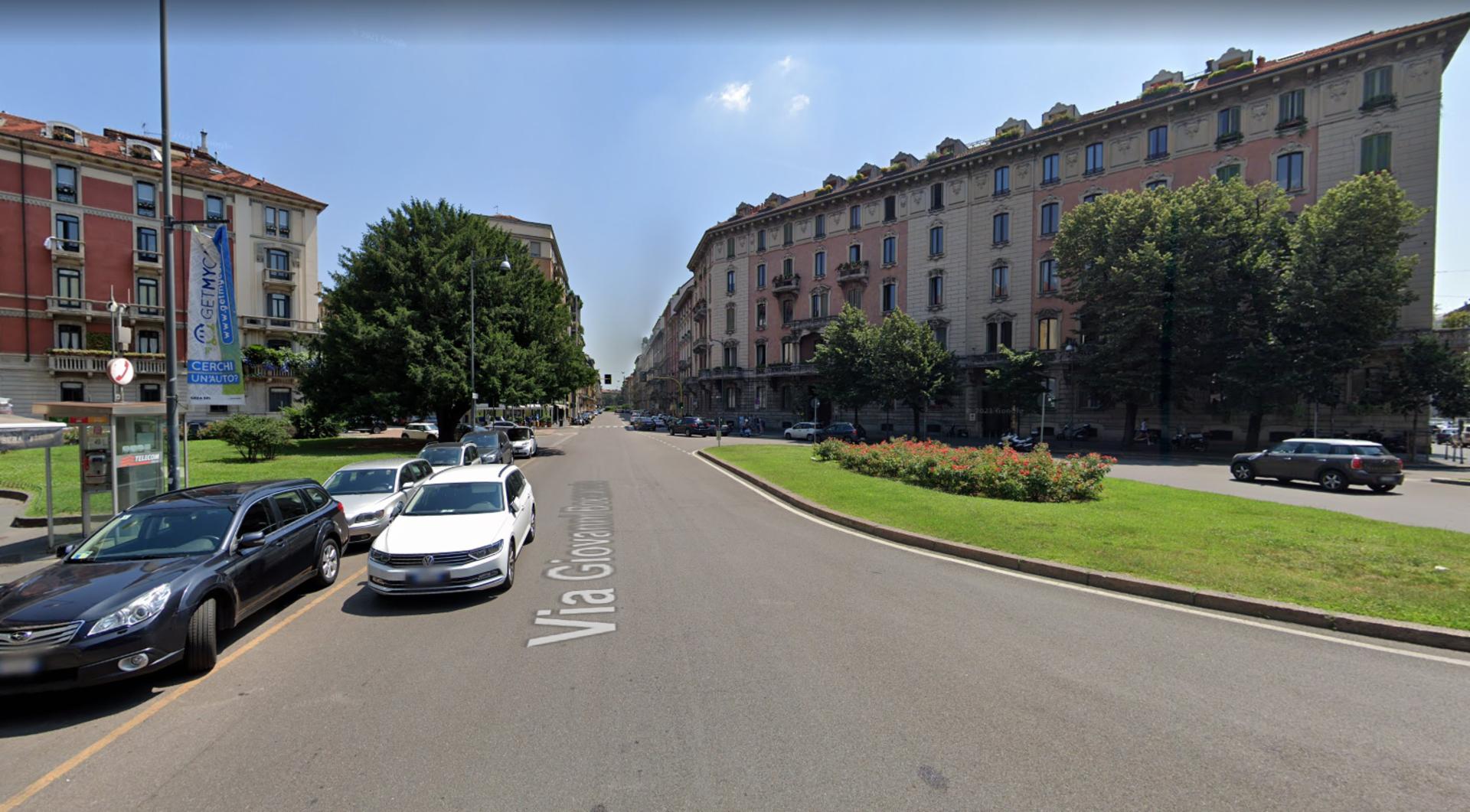 Impianto VERTICAL BANNER a Milano, in zona Museo del Cenacolo Vinciano