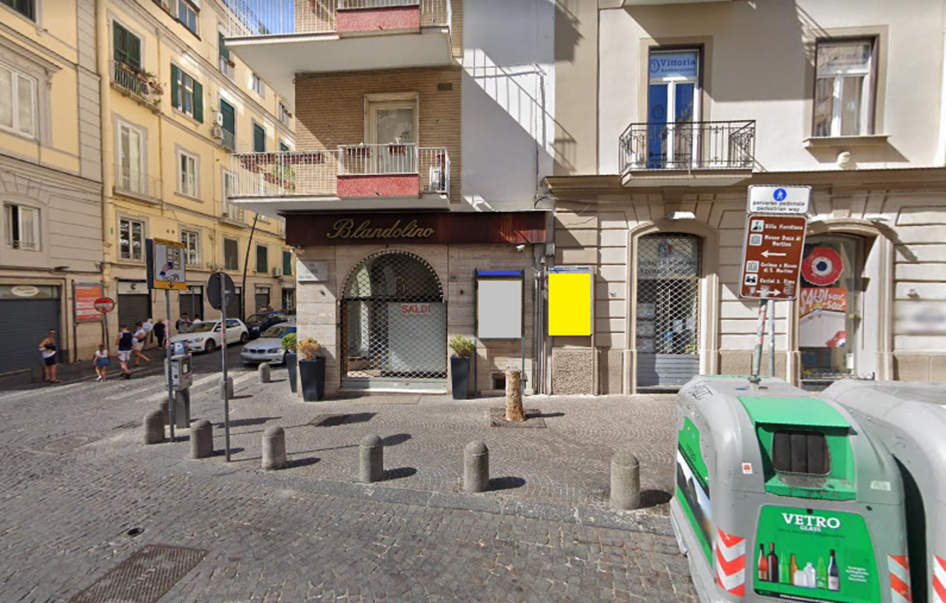 Impianto STENDARDO a Napoli, in zona Raffo Burger