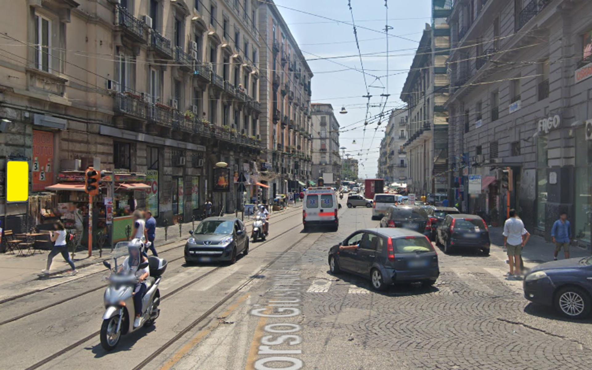 Impianto STENDARDO a Napoli, in zona Outlet