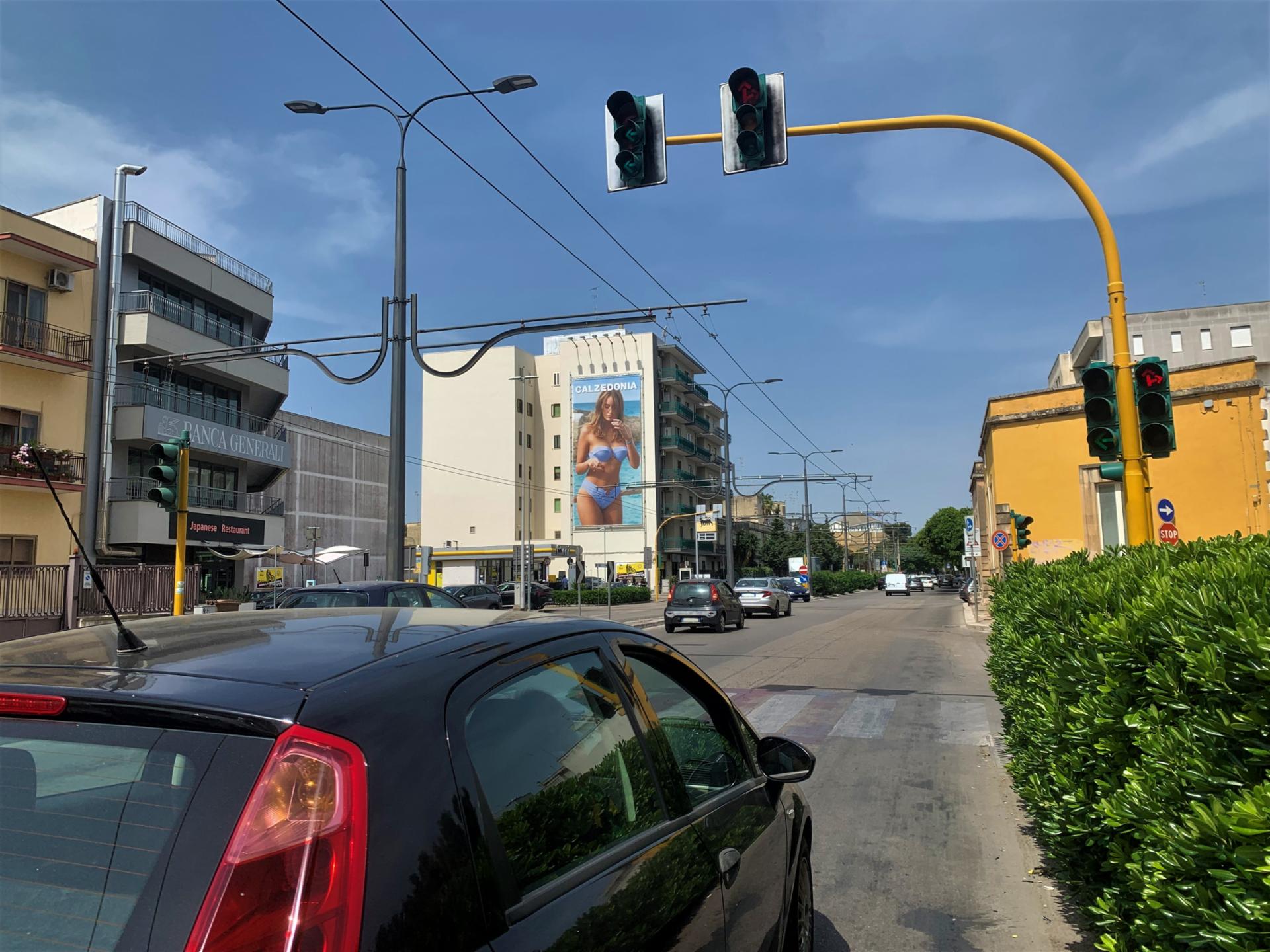 Impianto MAXI AFFISSIONE a Lecce, in zona Mazzotta Mare