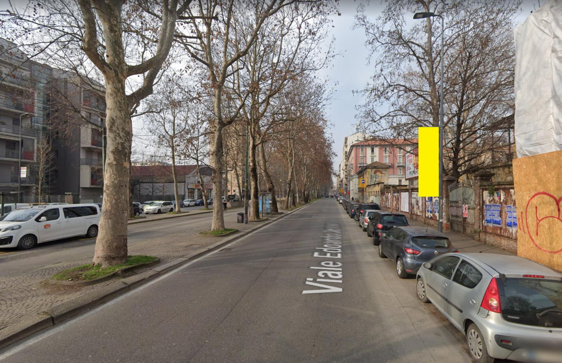 Impianto VERTICAL BANNER a Milano, in zona Boggi