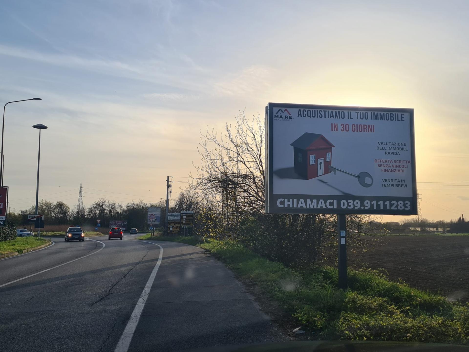 Impianto POSTER a Vimercate, in zona Il Gigante