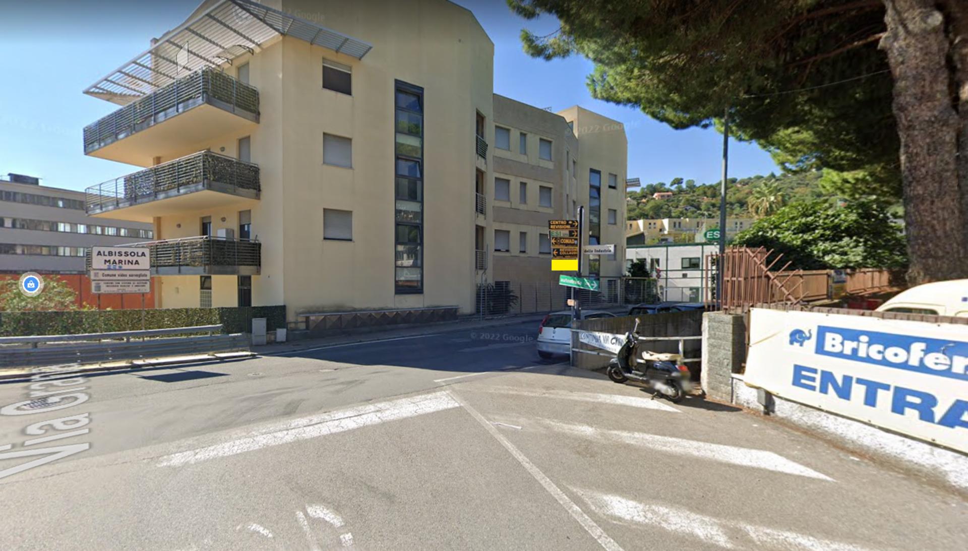 Impianto frecce / preinsegne a Albisola Superiore
